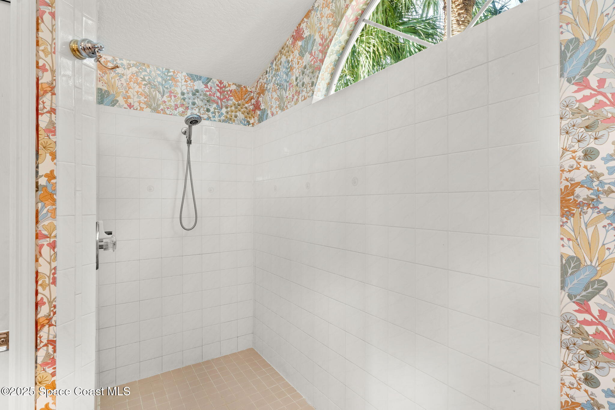 585 Lake Victoria Circle