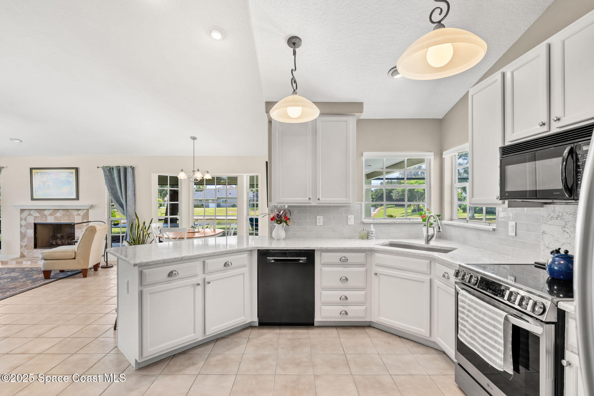 585 Lake Victoria Circle