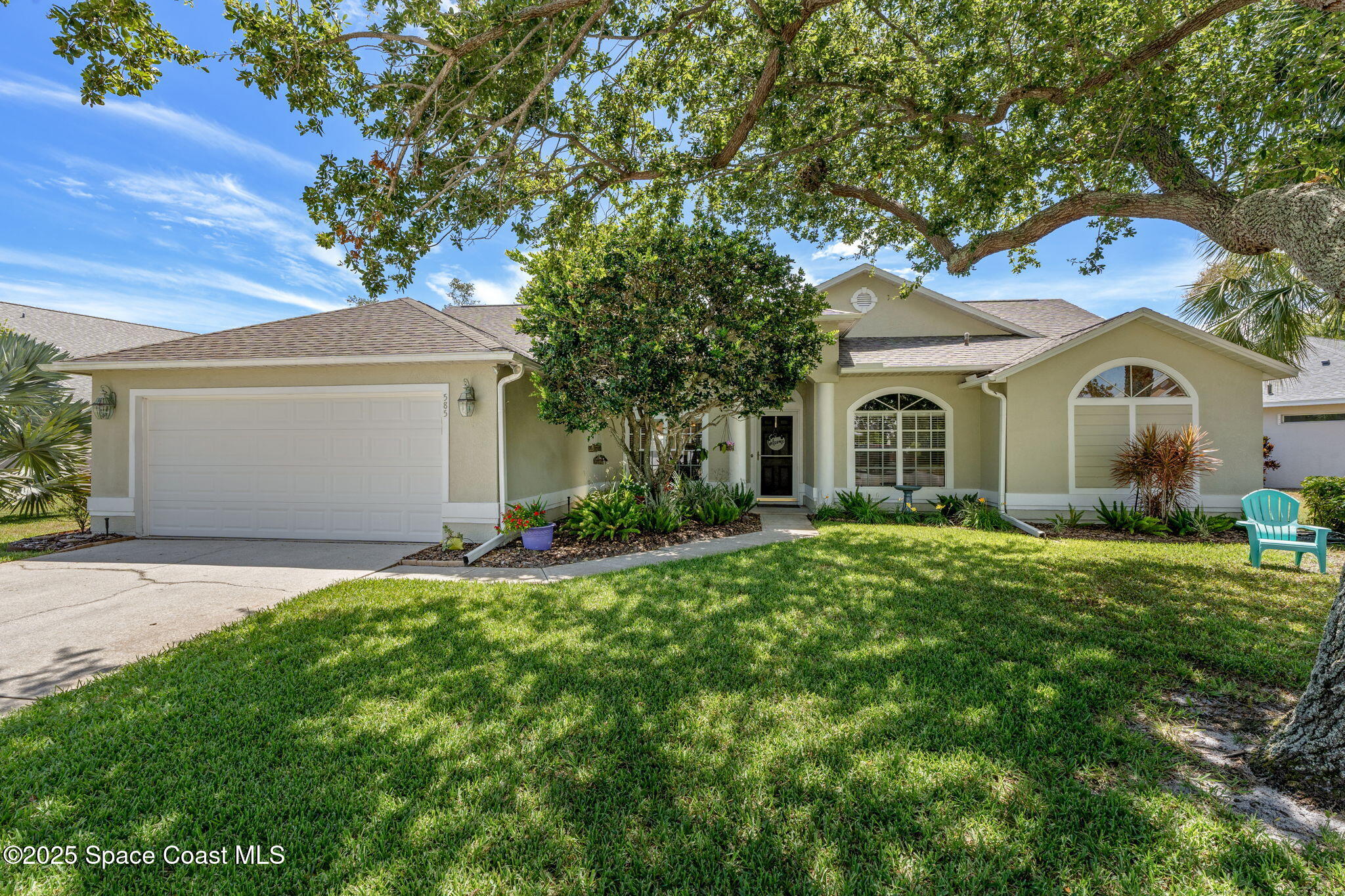 585 Lake Victoria Circle