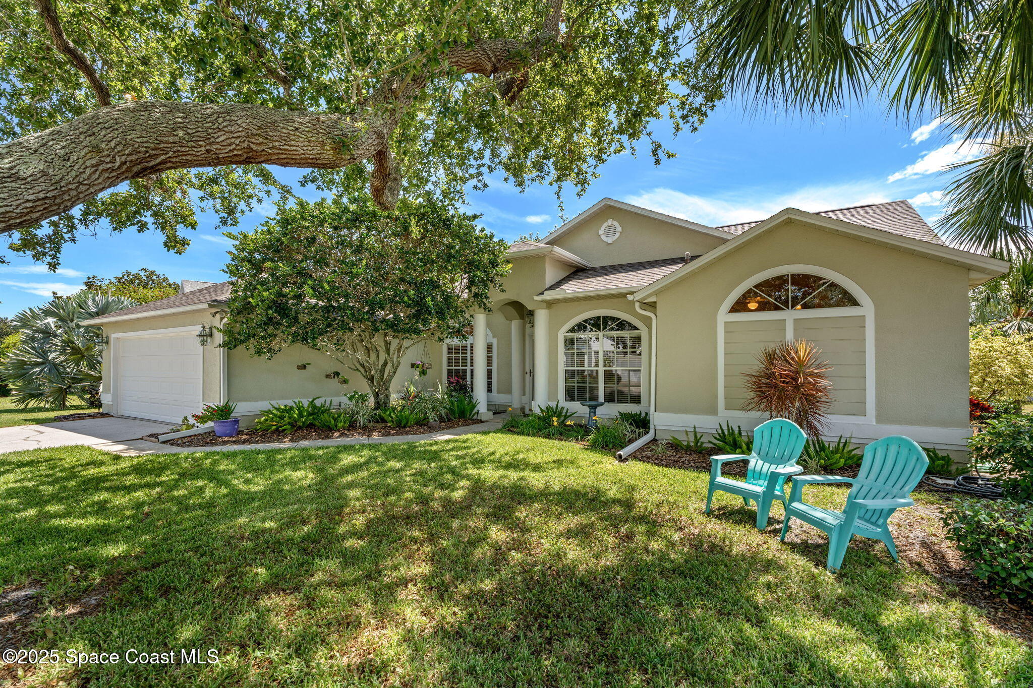 585 Lake Victoria Circle