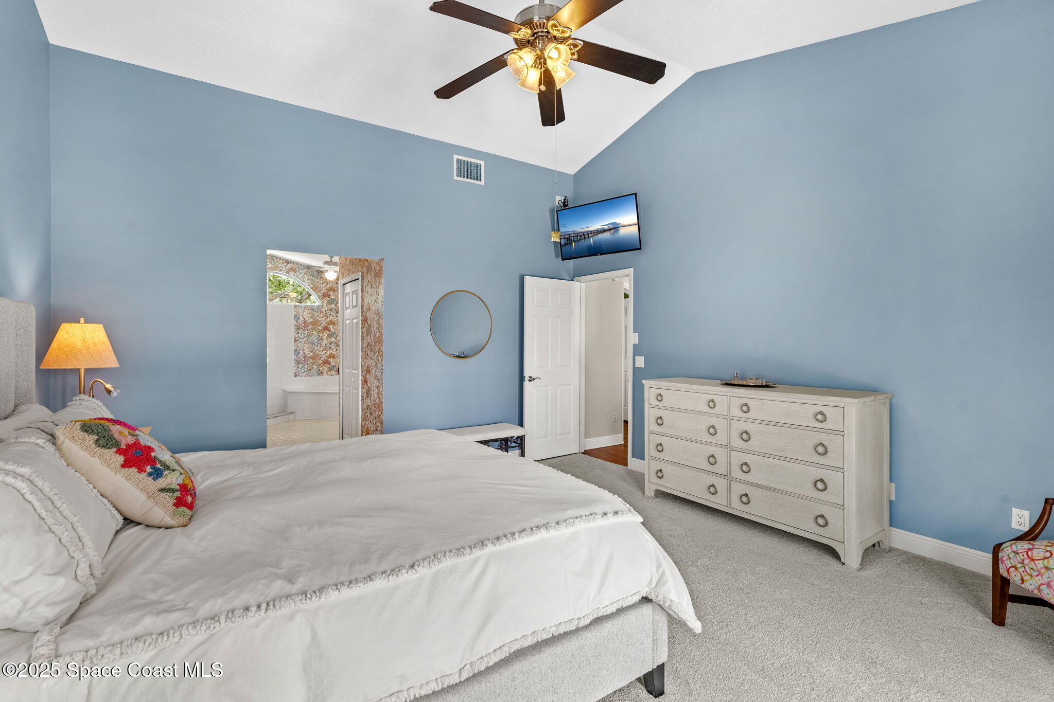 585 Lake Victoria Circle