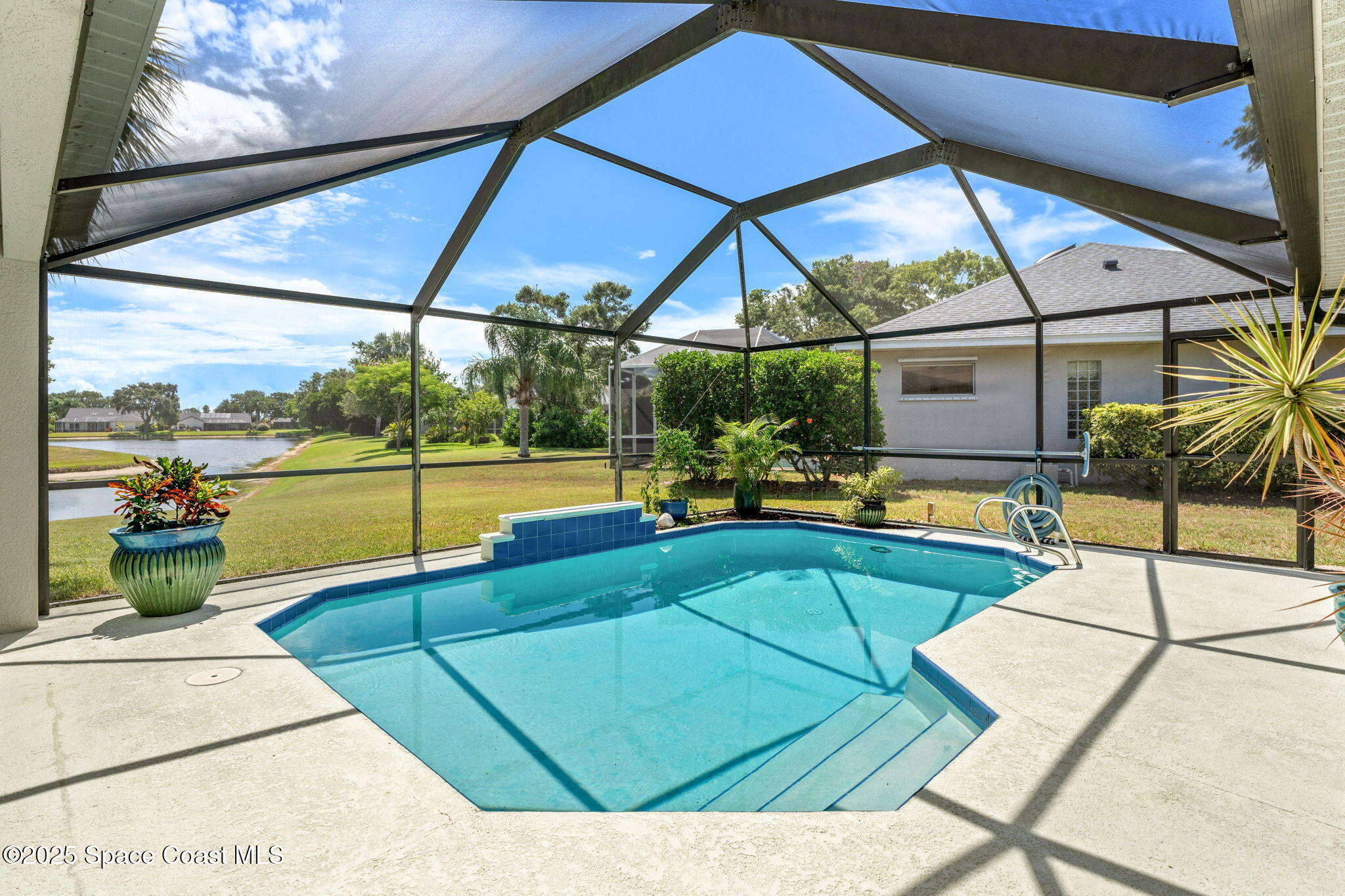 585 Lake Victoria Circle