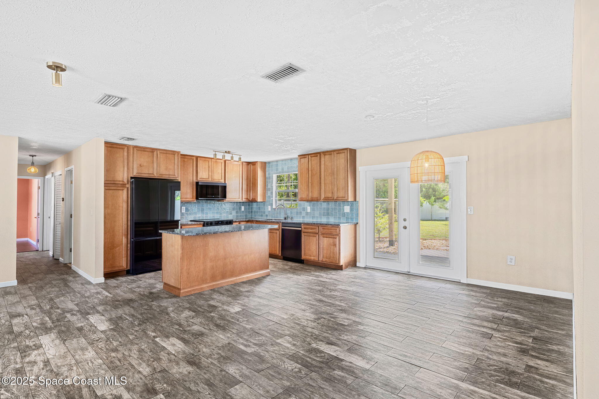5530 Rons Road