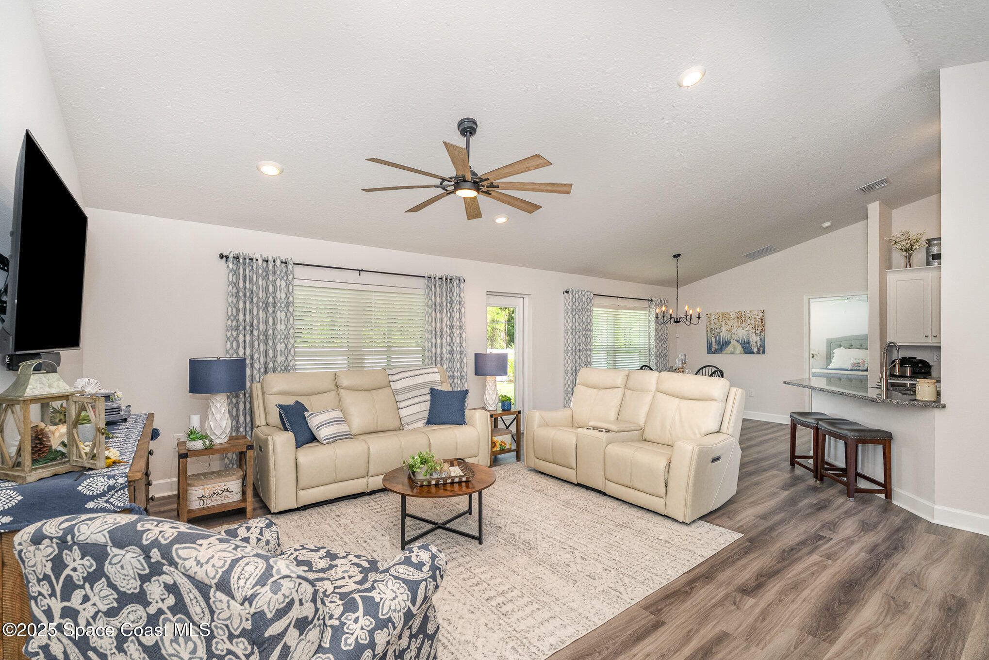 1498 Harper Boulevard SW