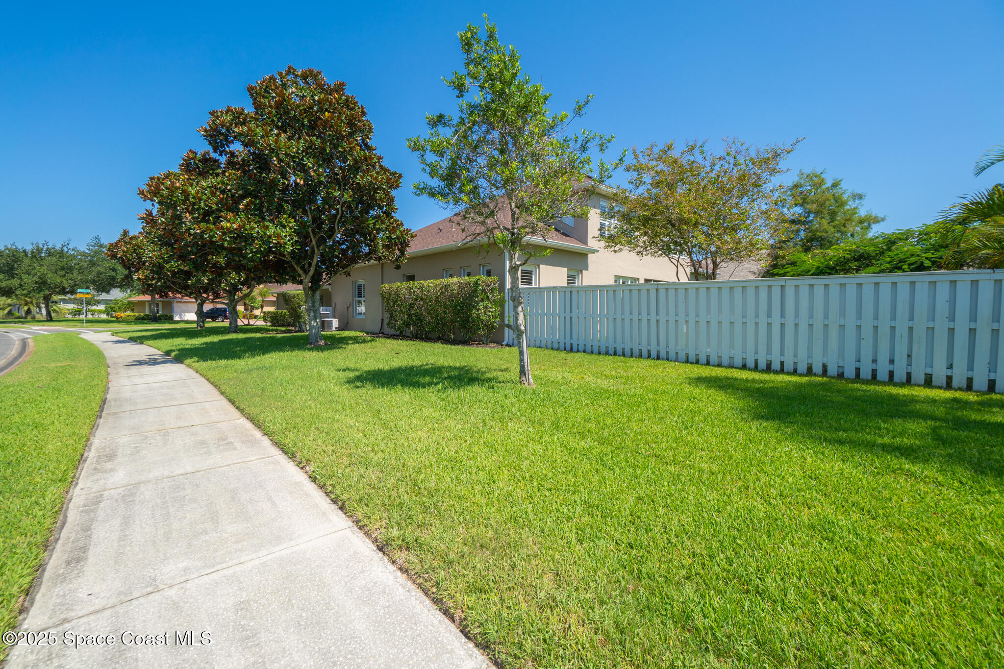 1007 Dowitcher Court