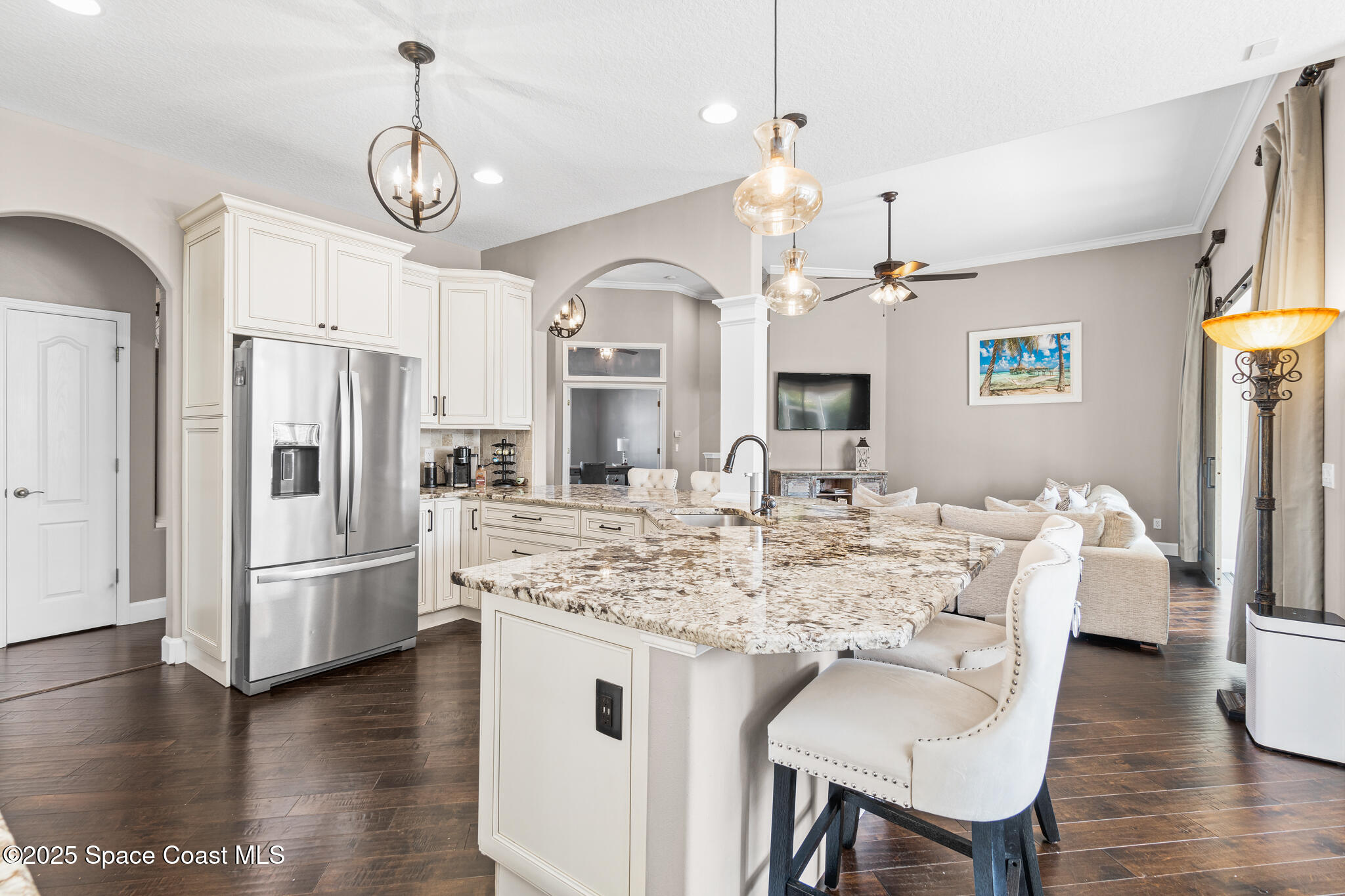 1007 Dowitcher Court