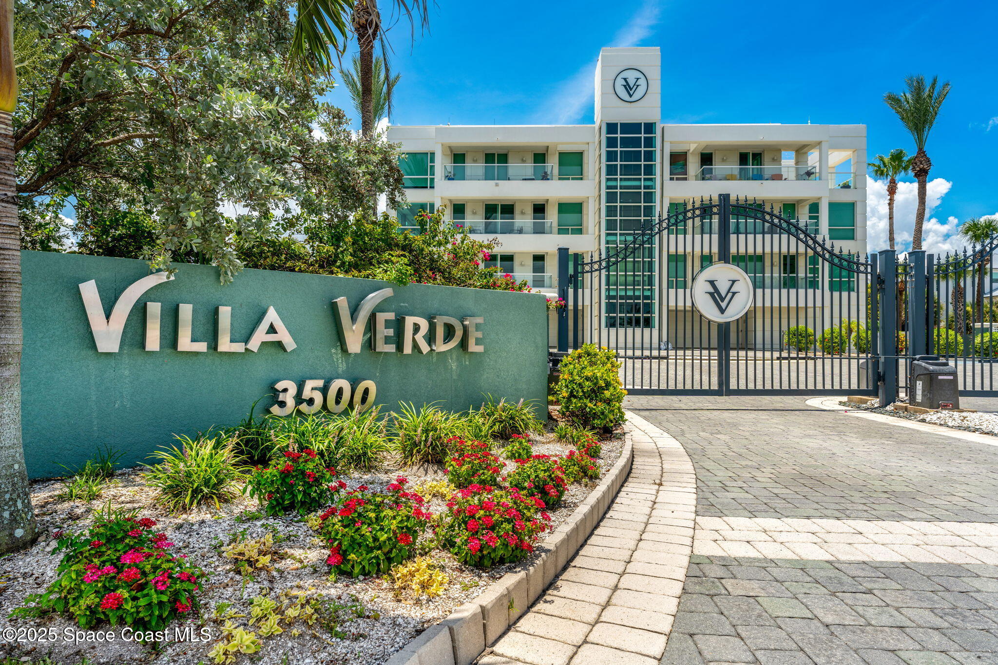 3500 S Atlantic Avenue, 102