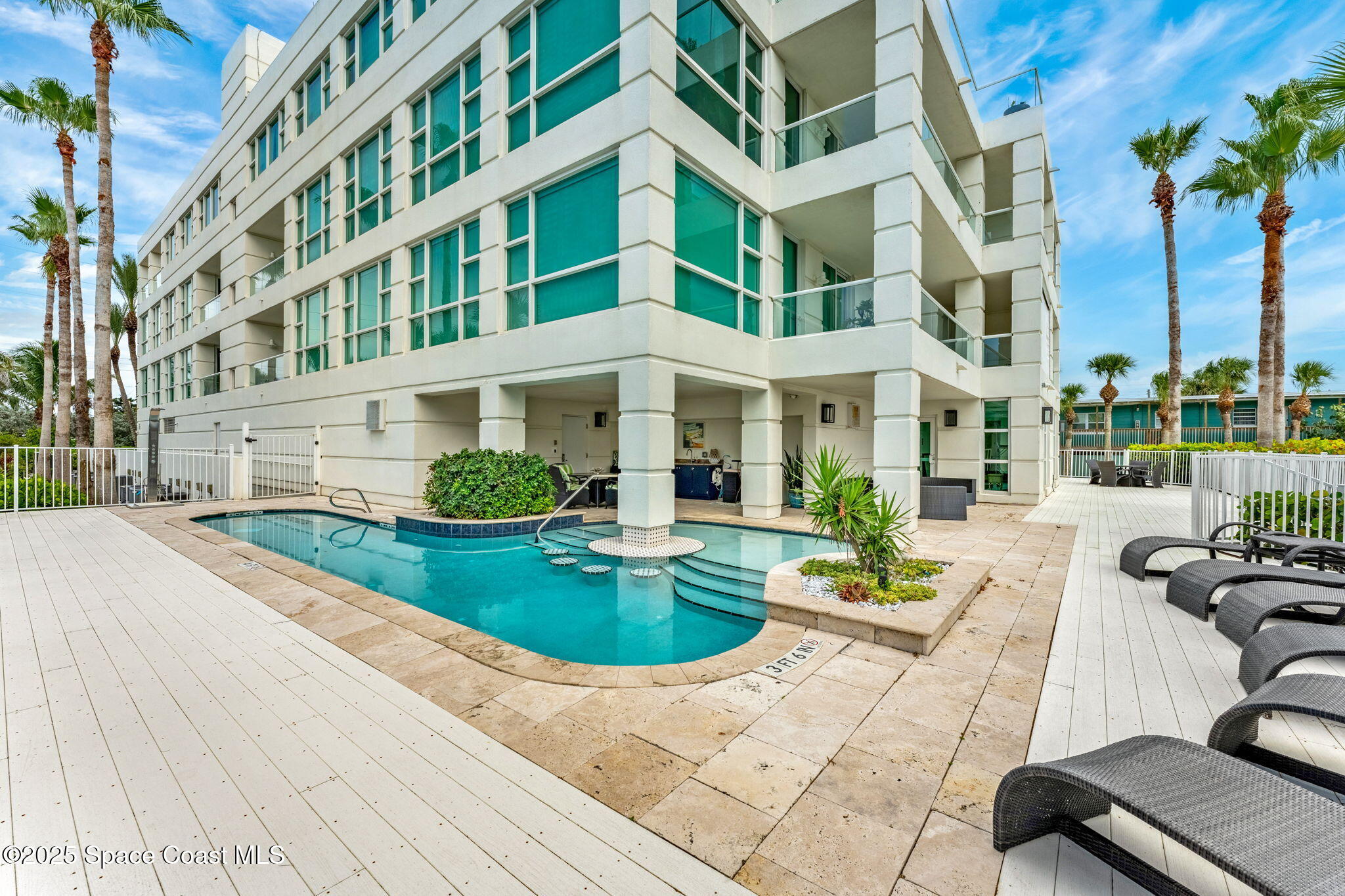 3500 S Atlantic Avenue, 102