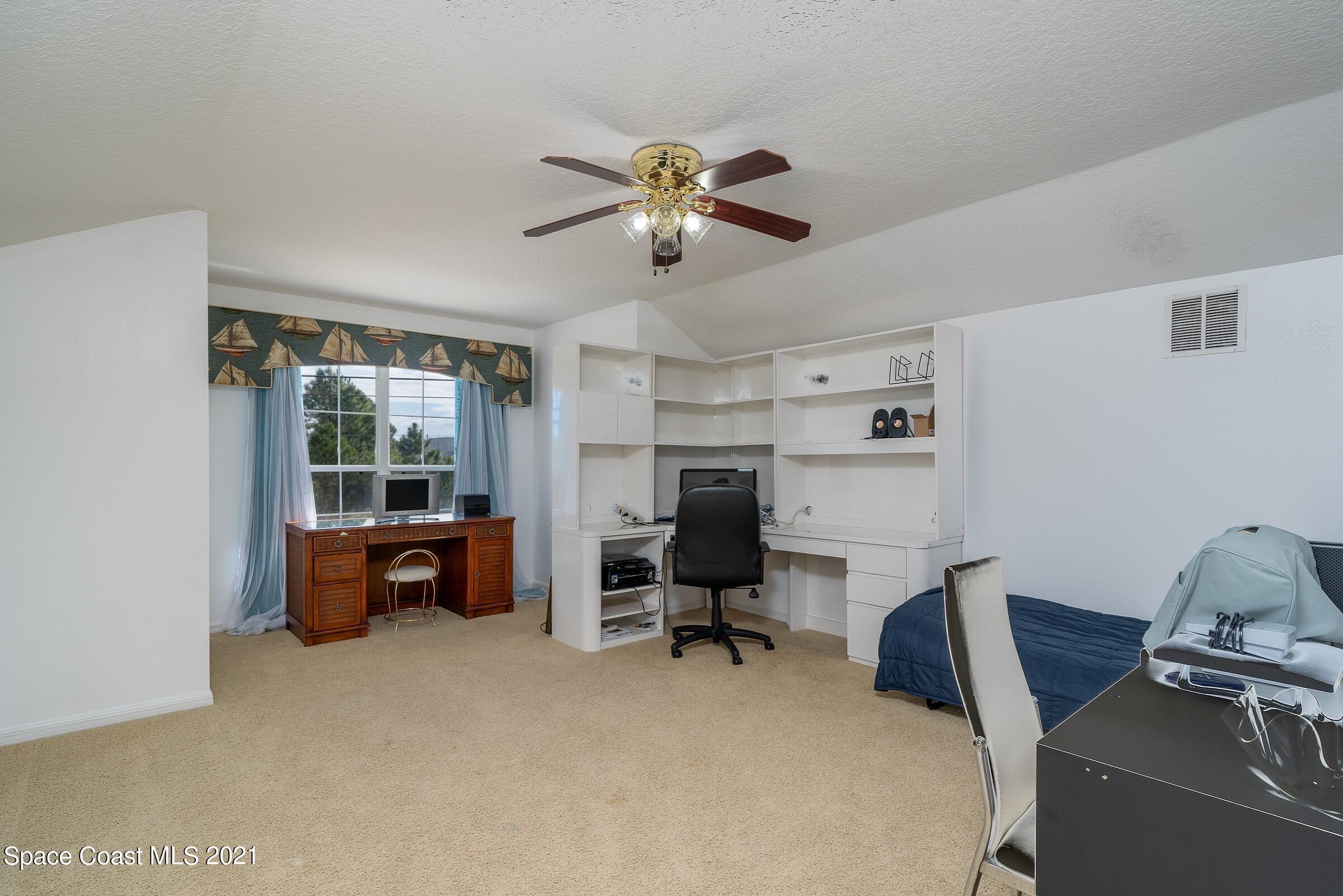 1830 Degroodt Road SW