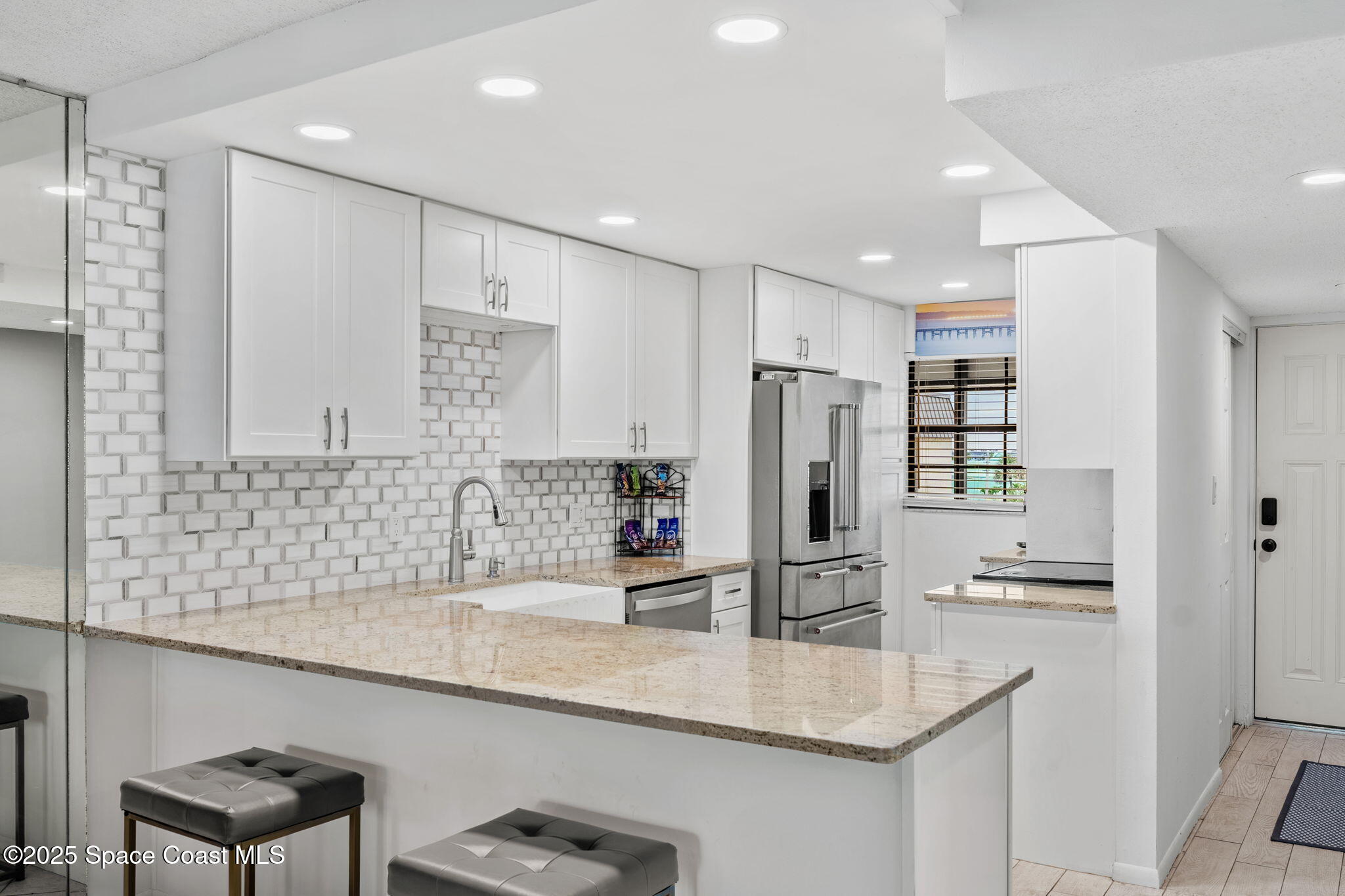 4100 Ocean Beach Boulevard, 512