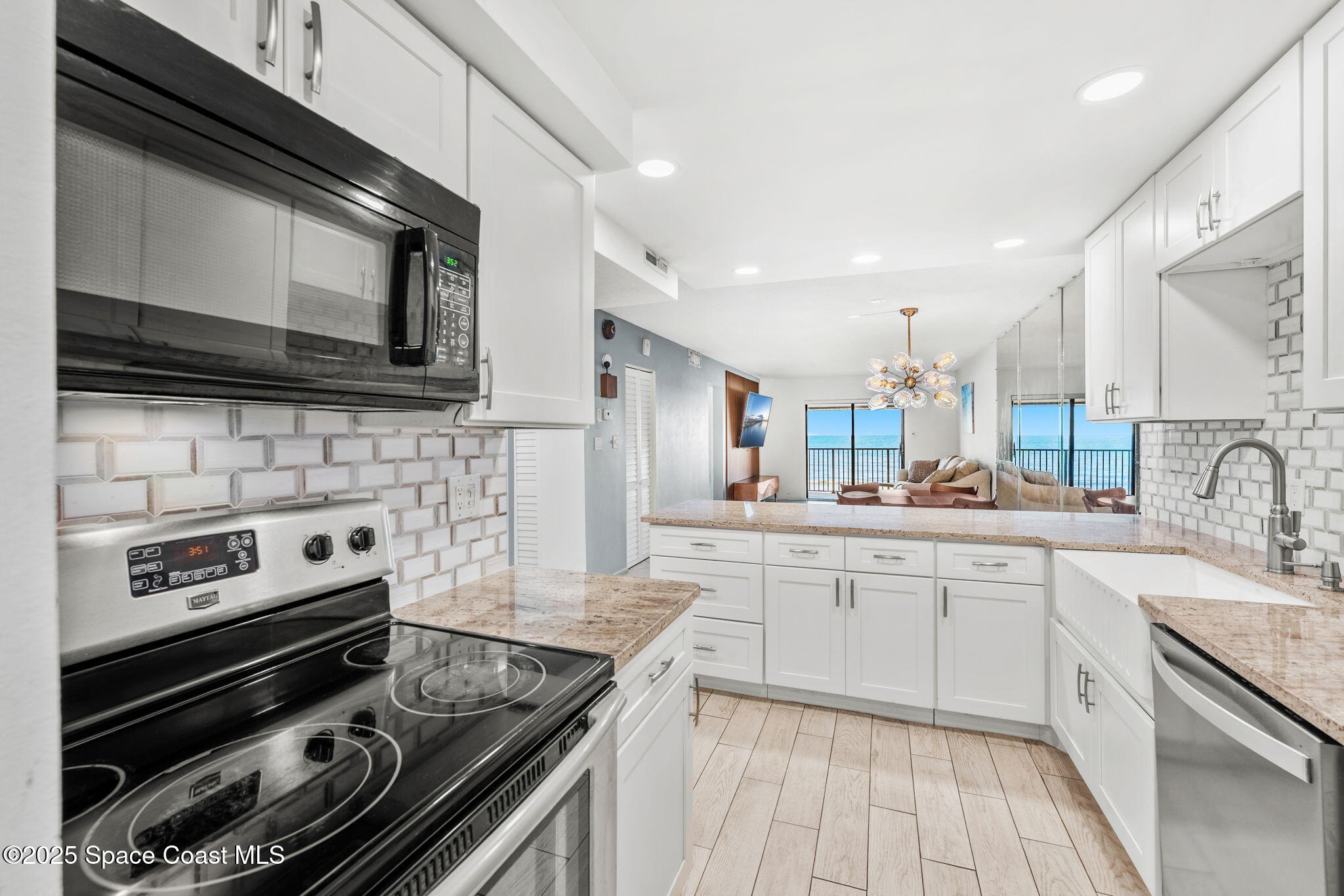 4100 Ocean Beach Boulevard, 512