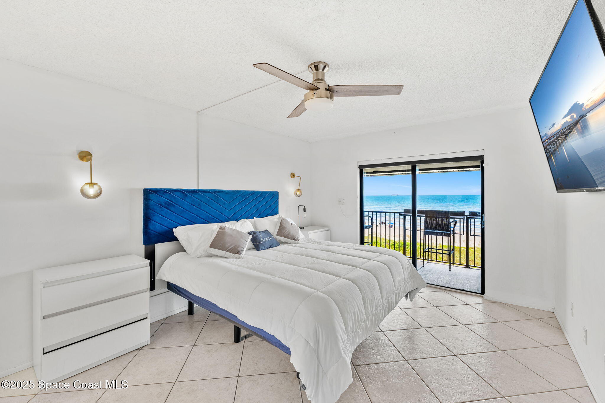 4100 Ocean Beach Boulevard, 512