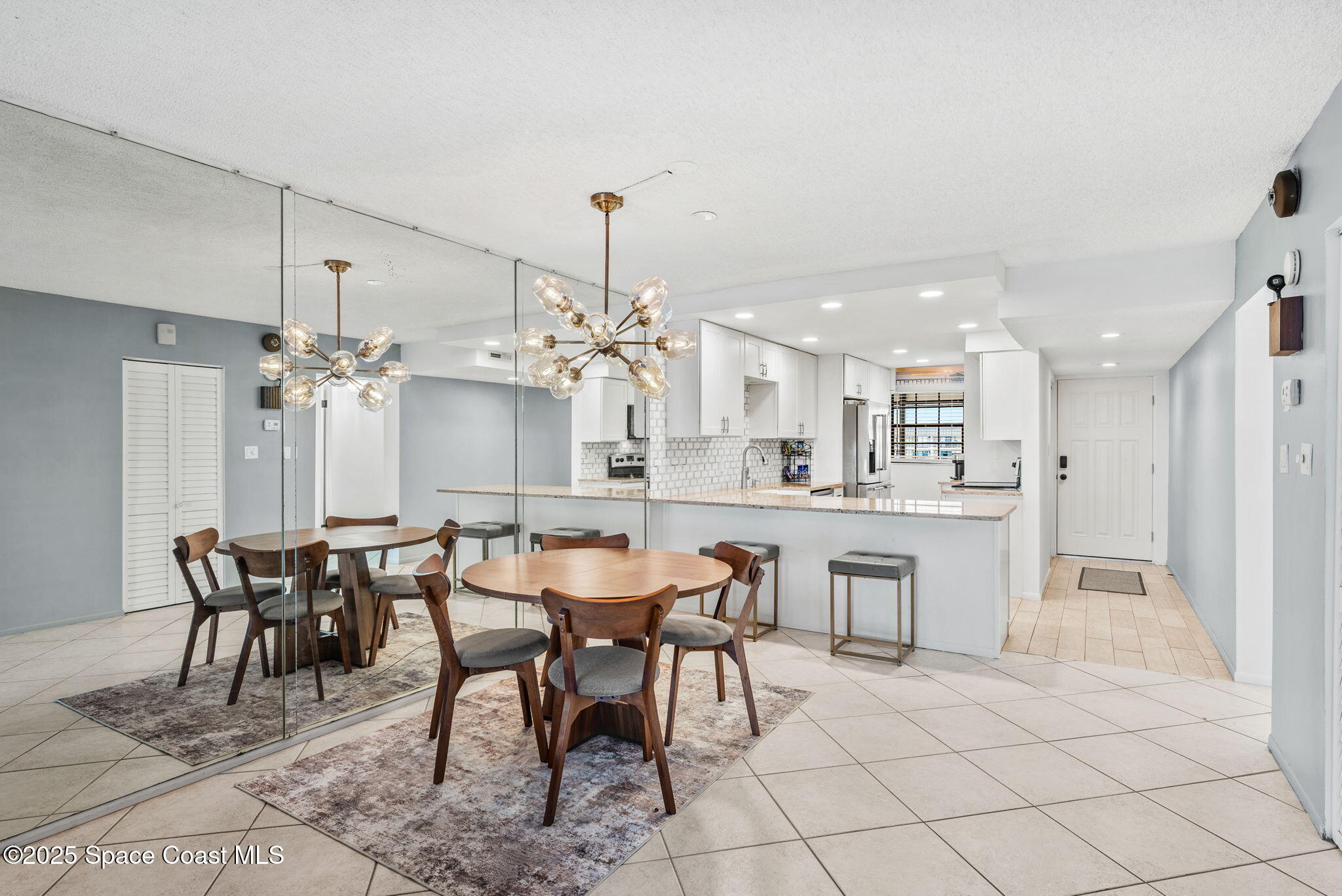 4100 Ocean Beach Boulevard, 512