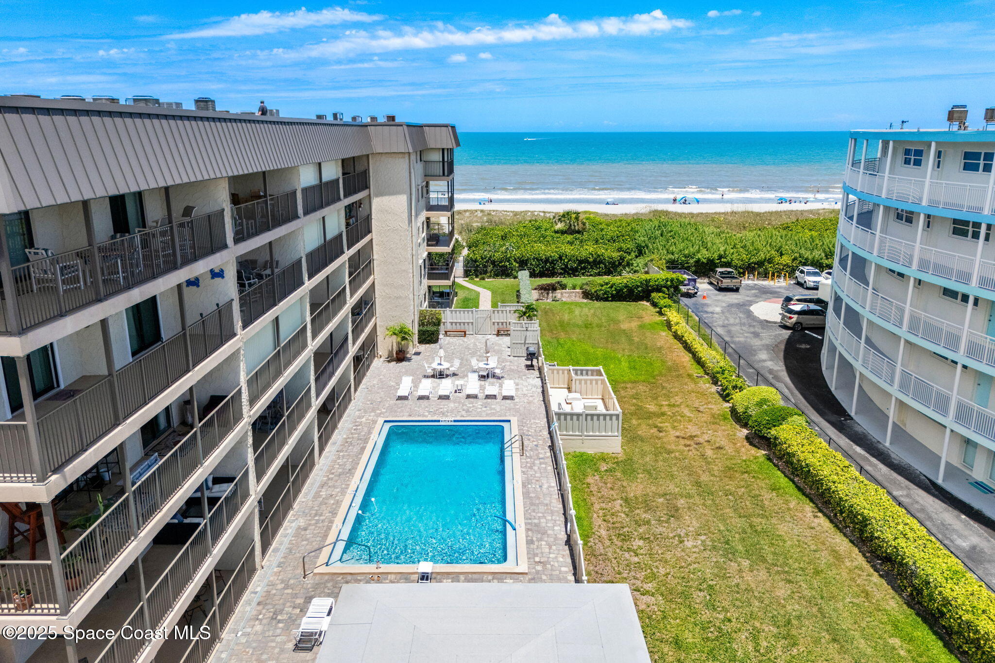 4100 Ocean Beach Boulevard, 512