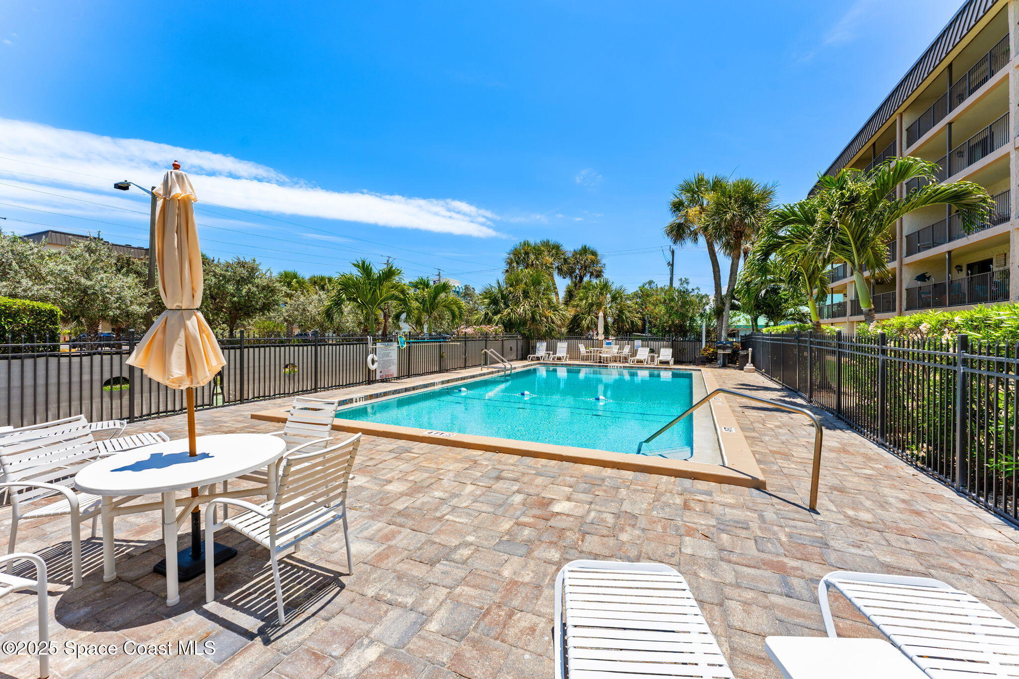 4100 Ocean Beach Boulevard, 512