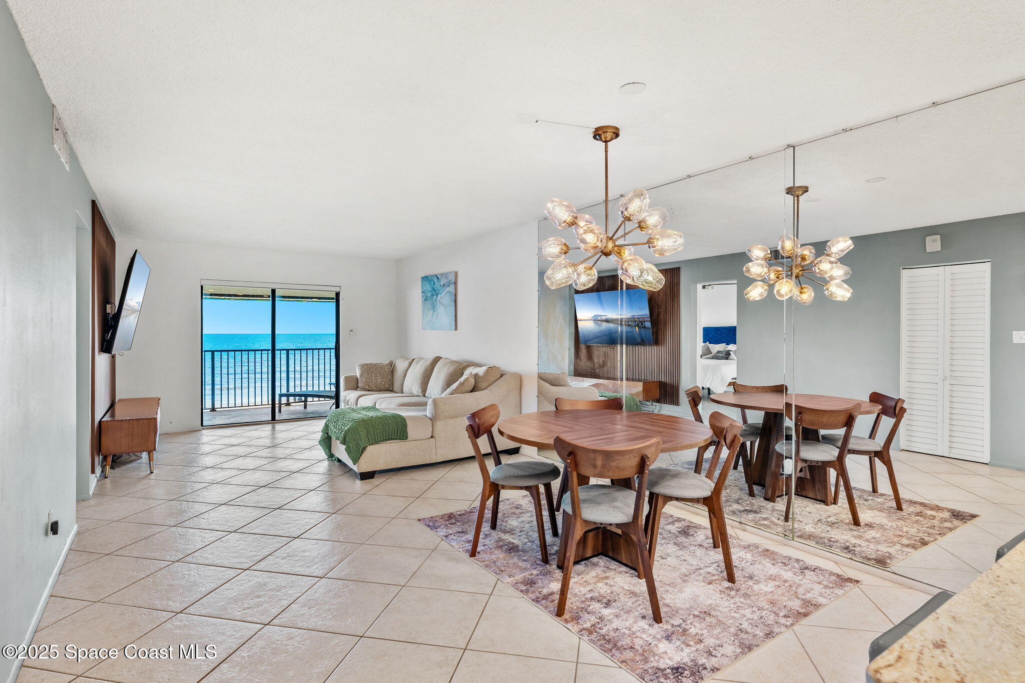 4100 Ocean Beach Boulevard, 512