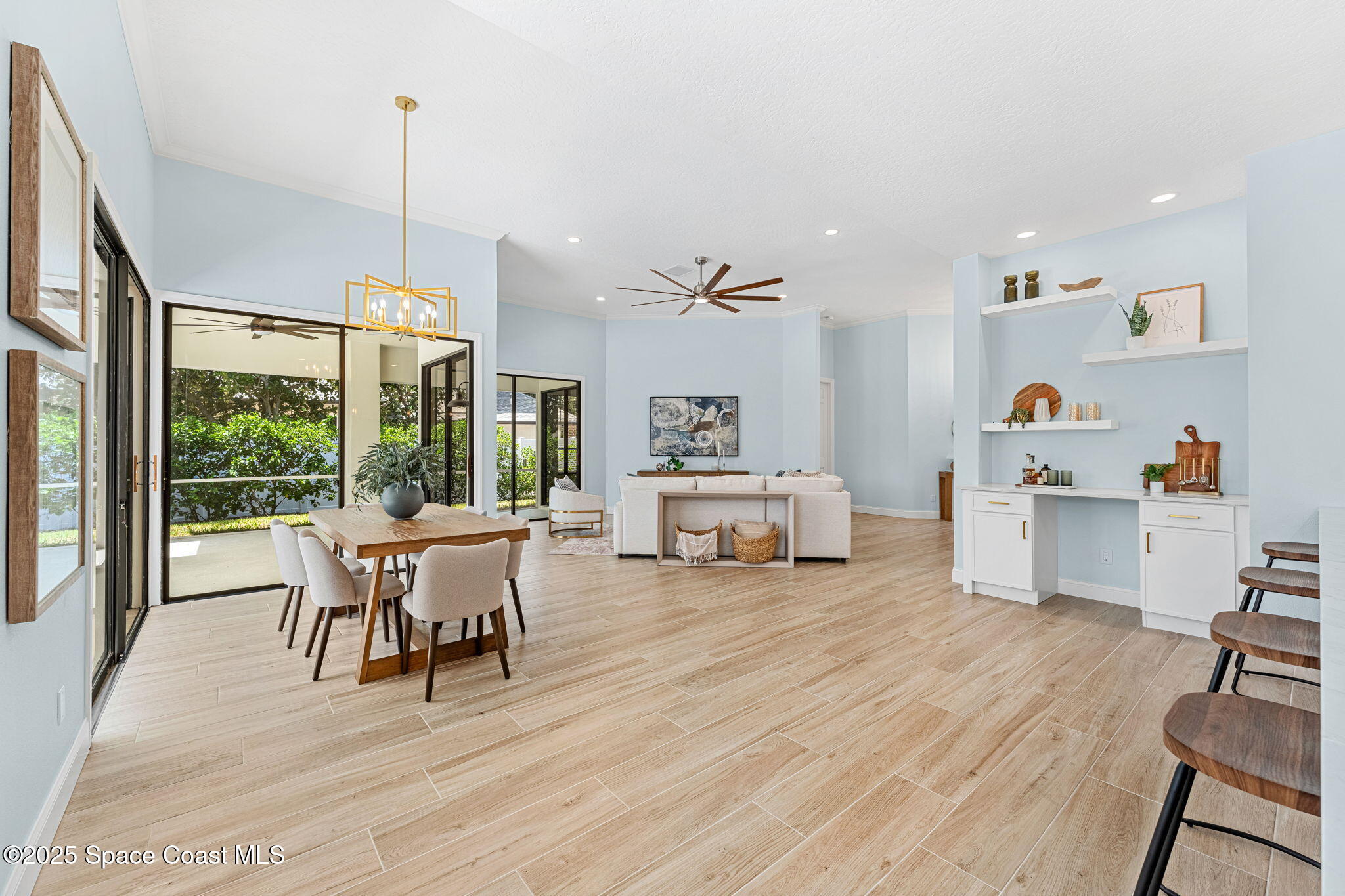 881 Peregrine Drive