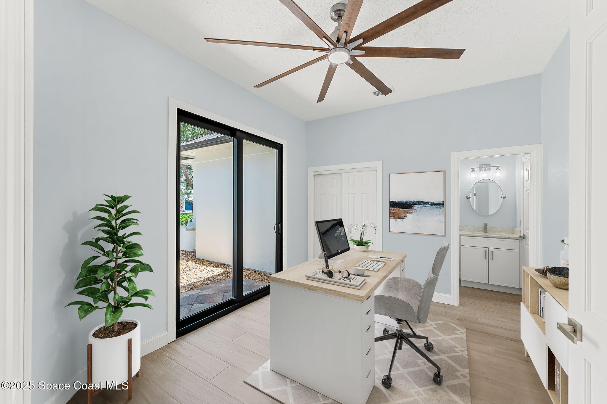 881 Peregrine Drive