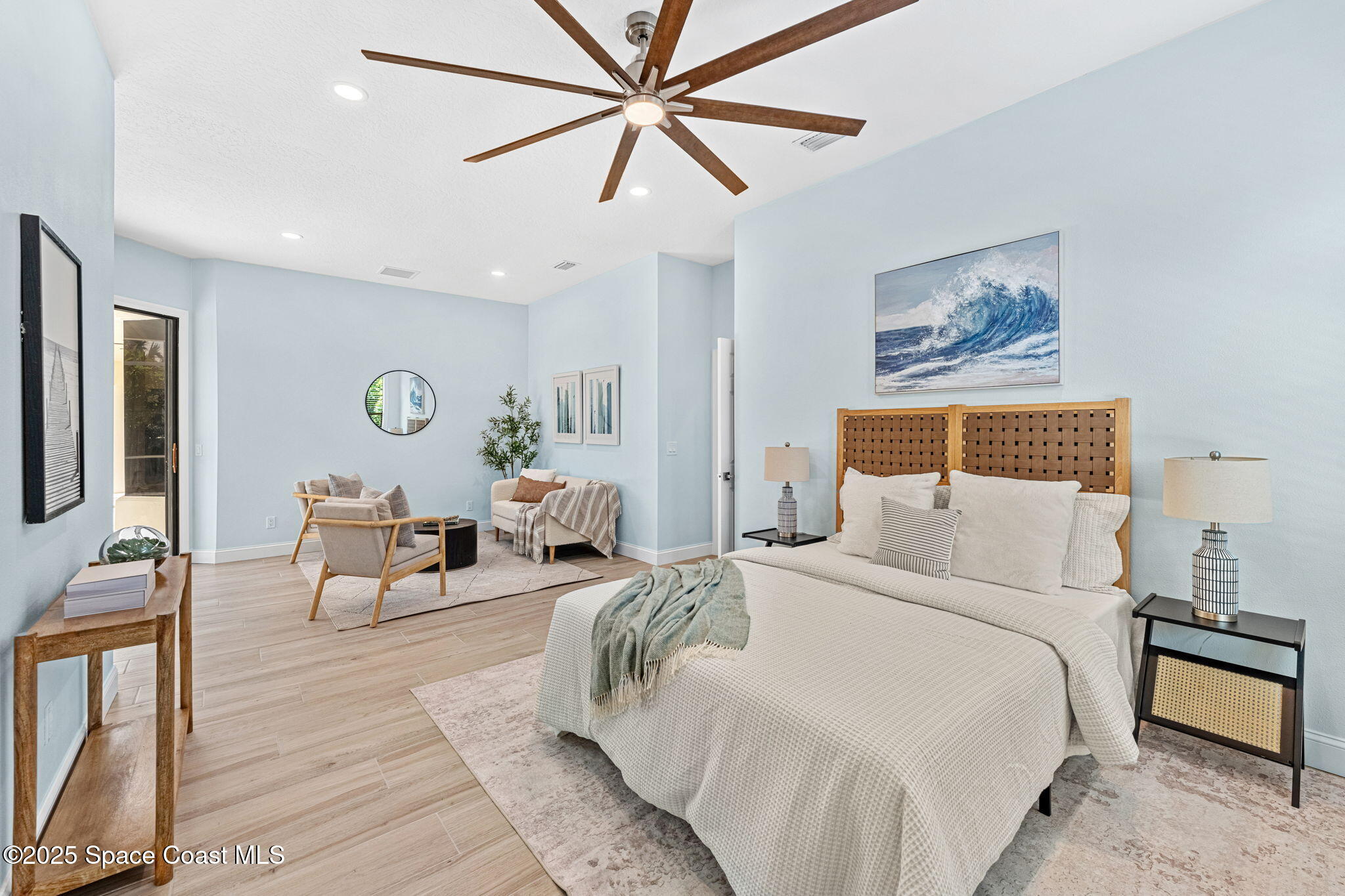 881 Peregrine Drive