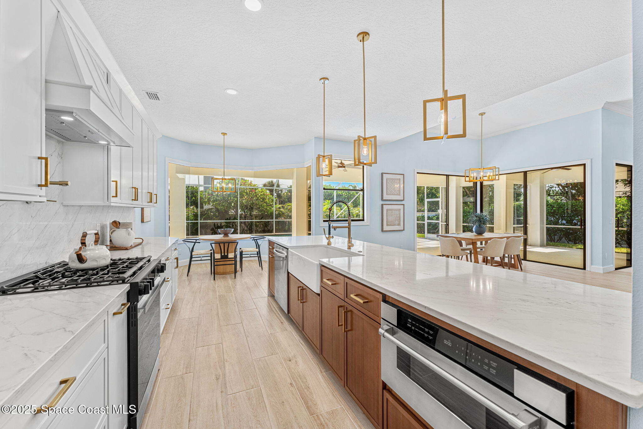 881 Peregrine Drive