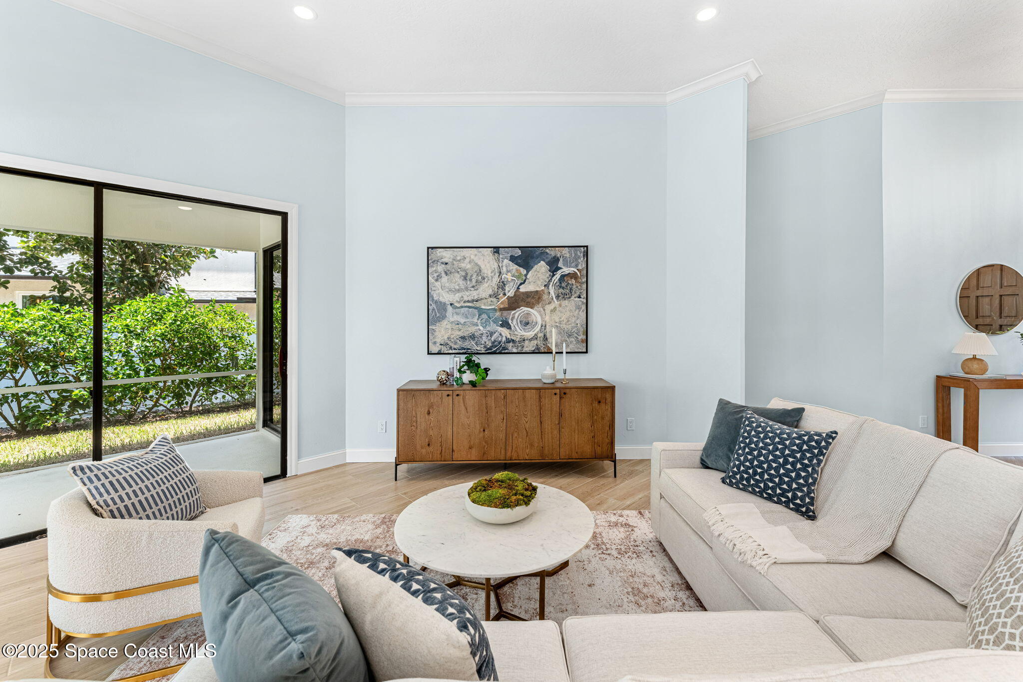 881 Peregrine Drive