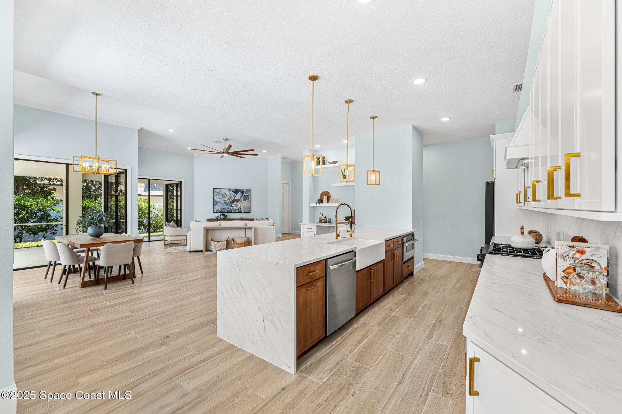 881 Peregrine Drive