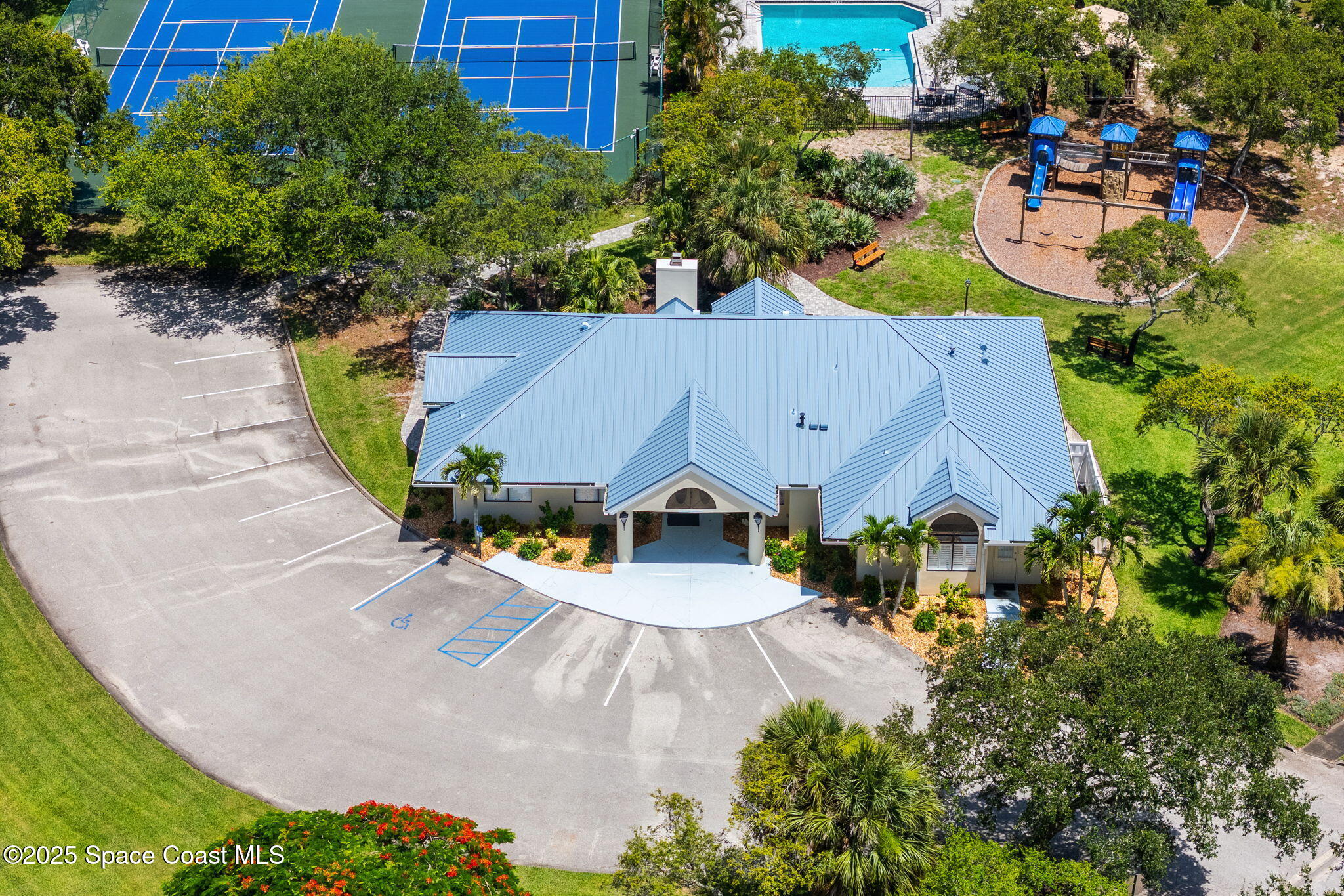 881 Peregrine Drive
