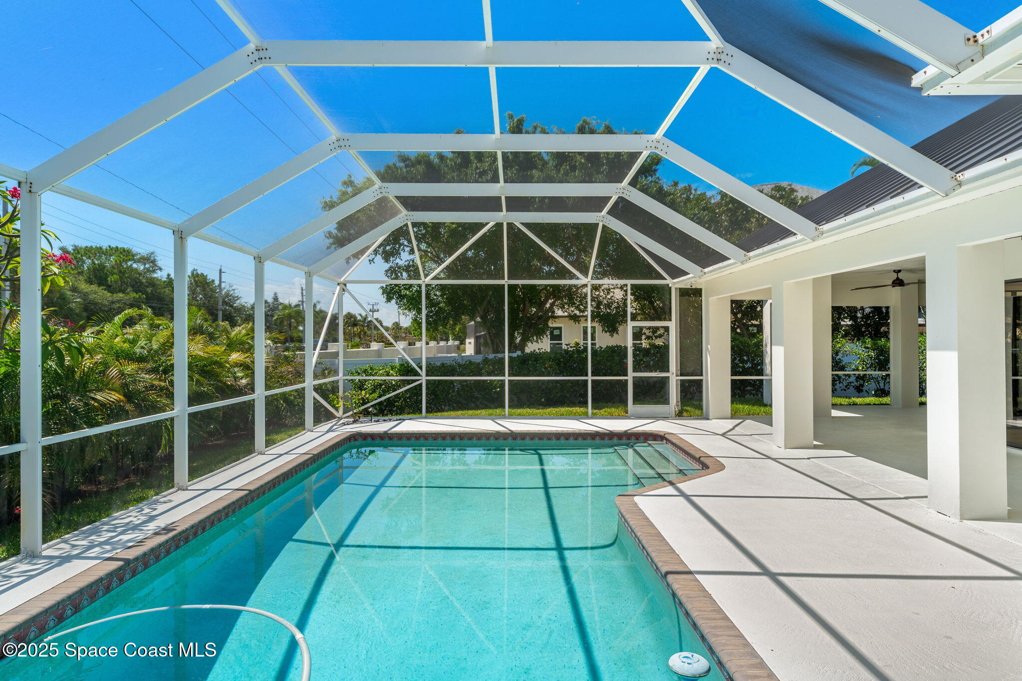 881 Peregrine Drive