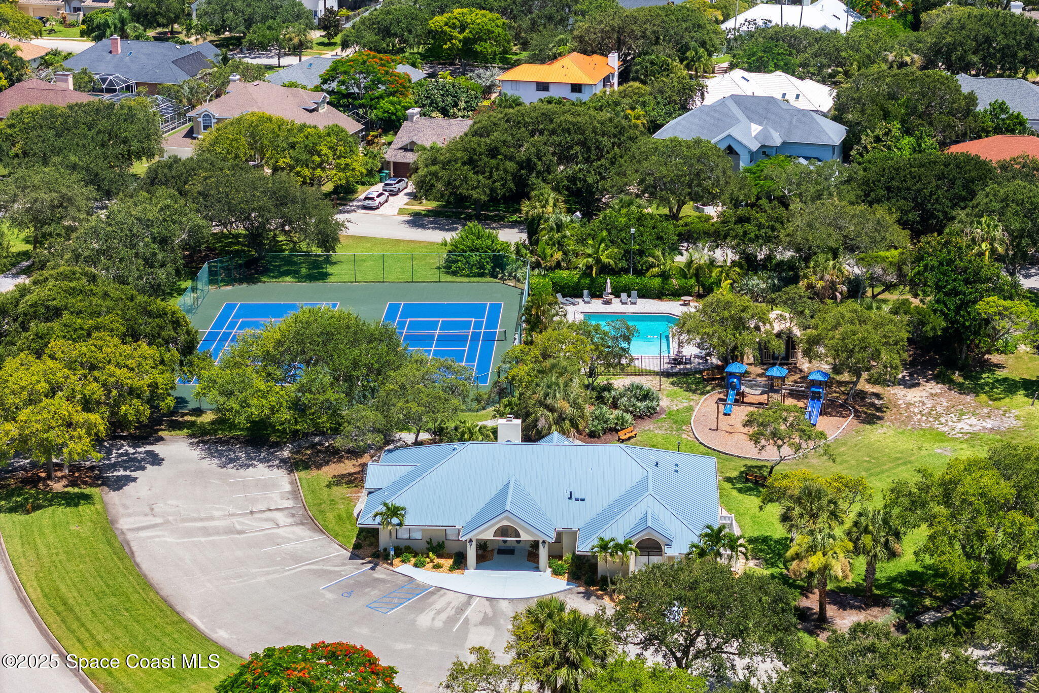 881 Peregrine Drive