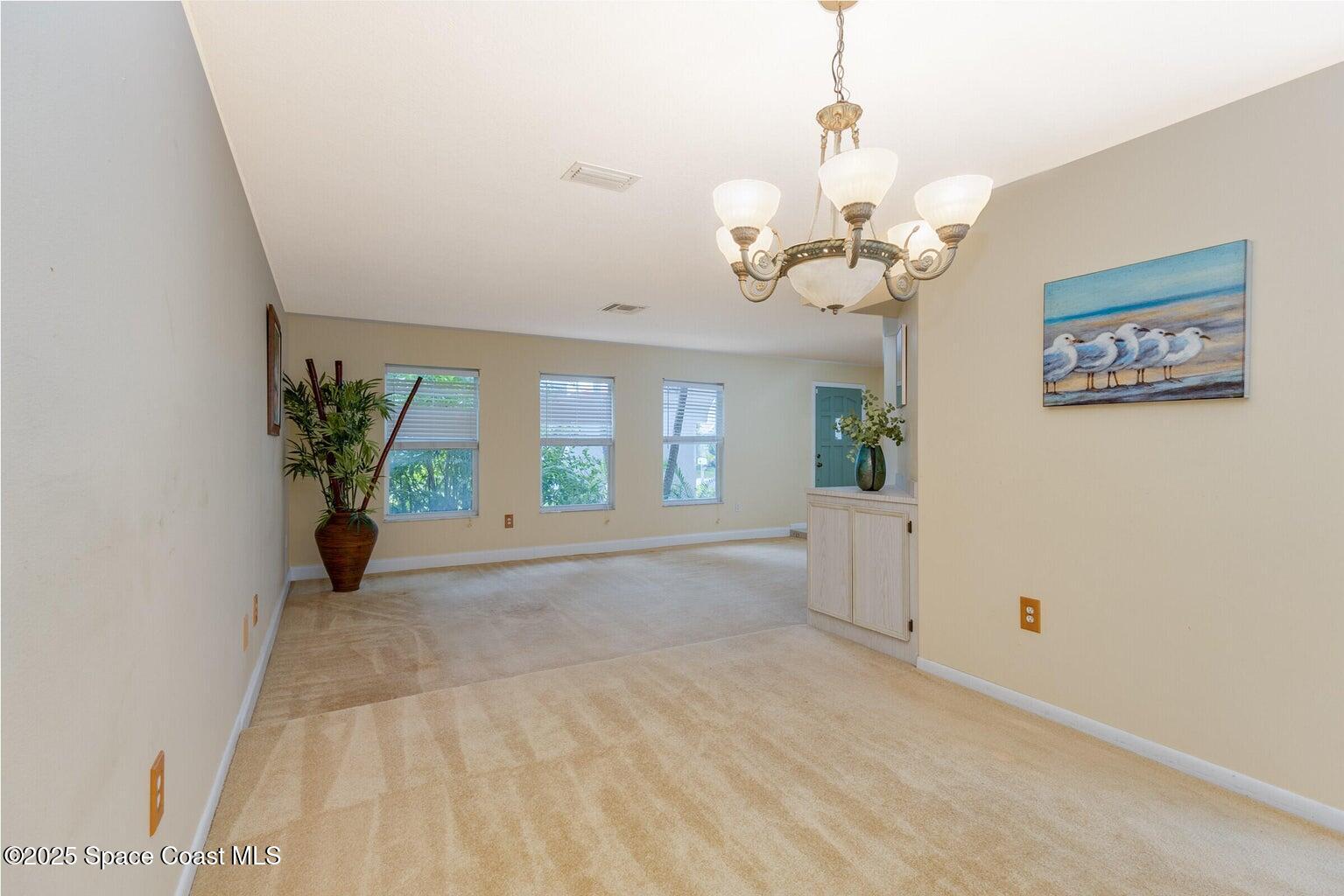 300 S Palm Avenue
