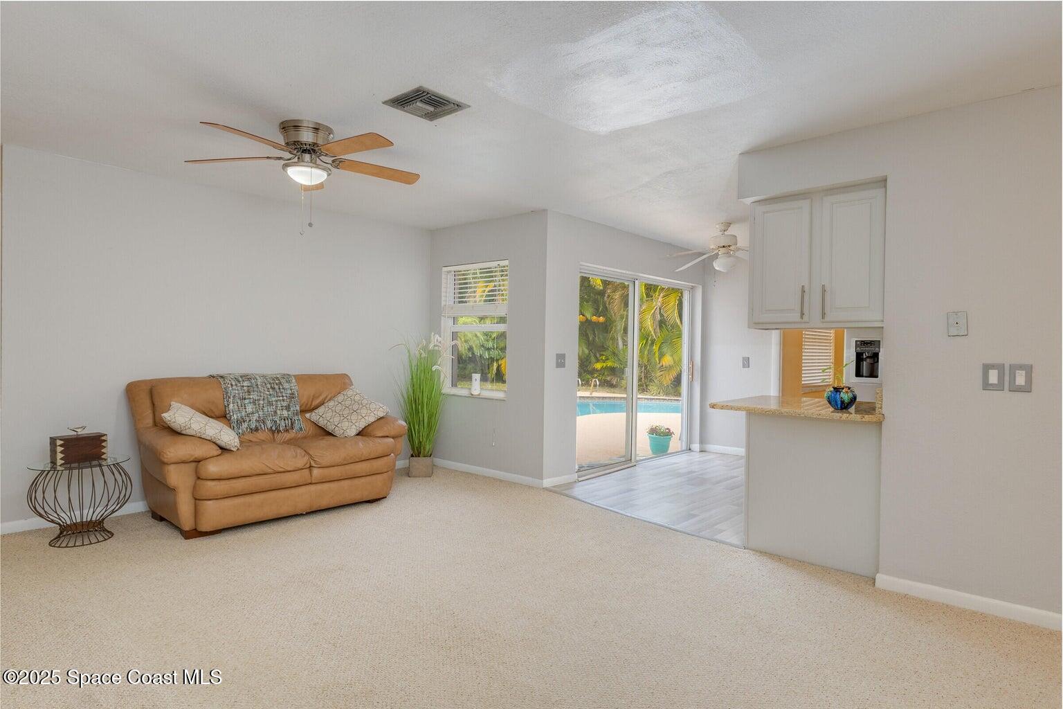 300 S Palm Avenue