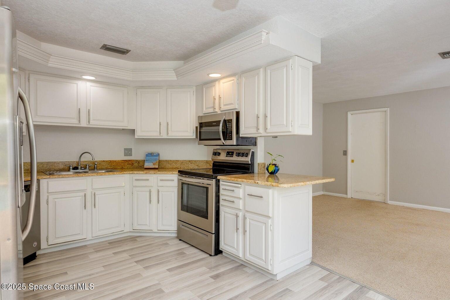 300 S Palm Avenue