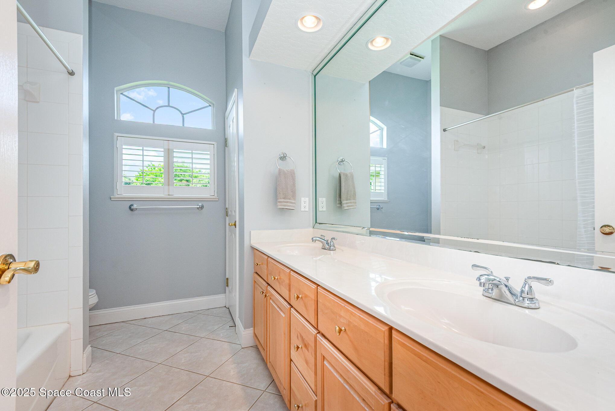 945 Fostoria Drive