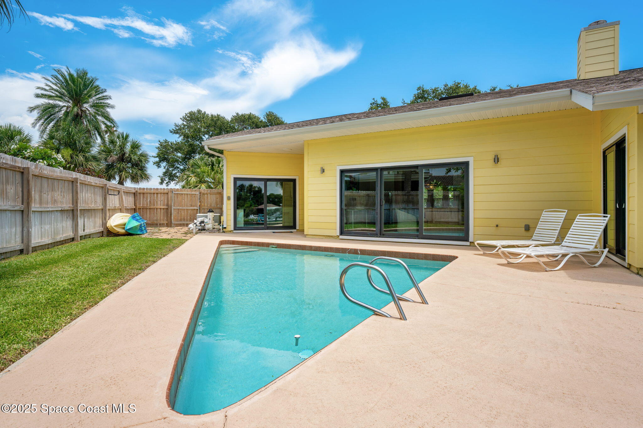 33 Yawl Drive