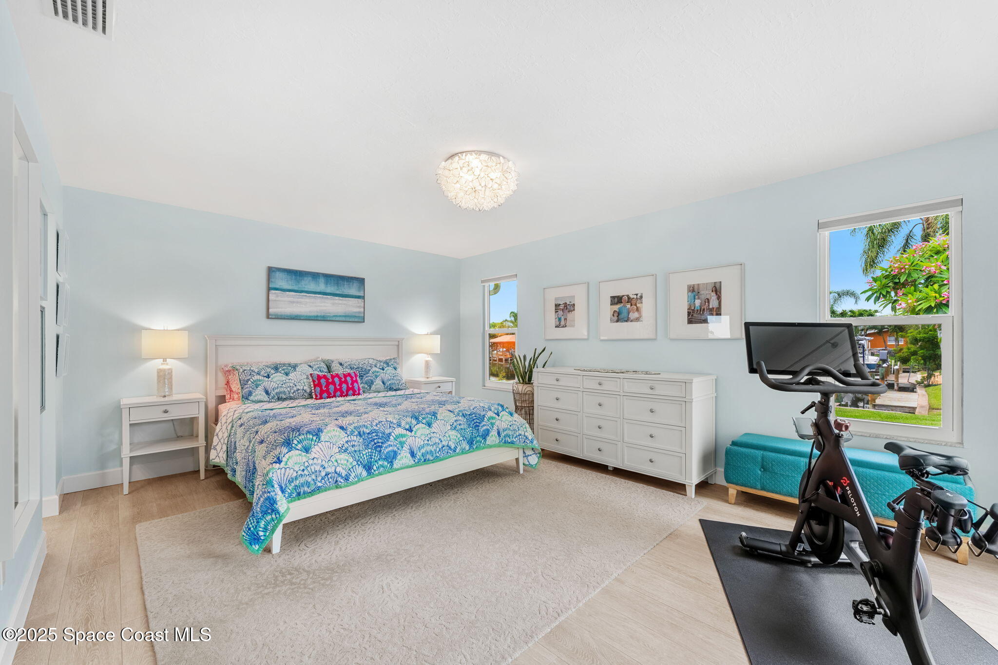 33 Yawl Drive