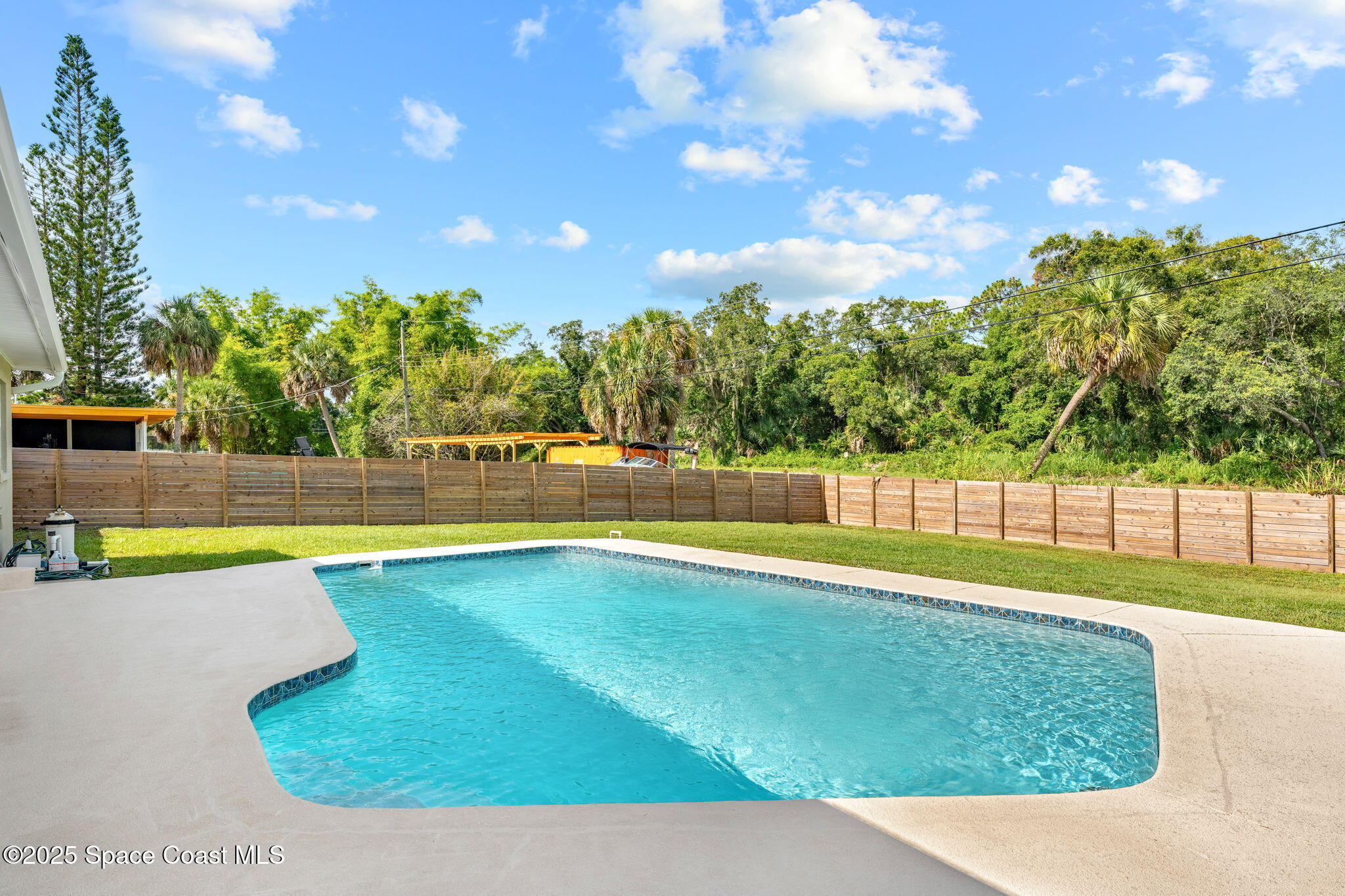328 Magnolia Avenue