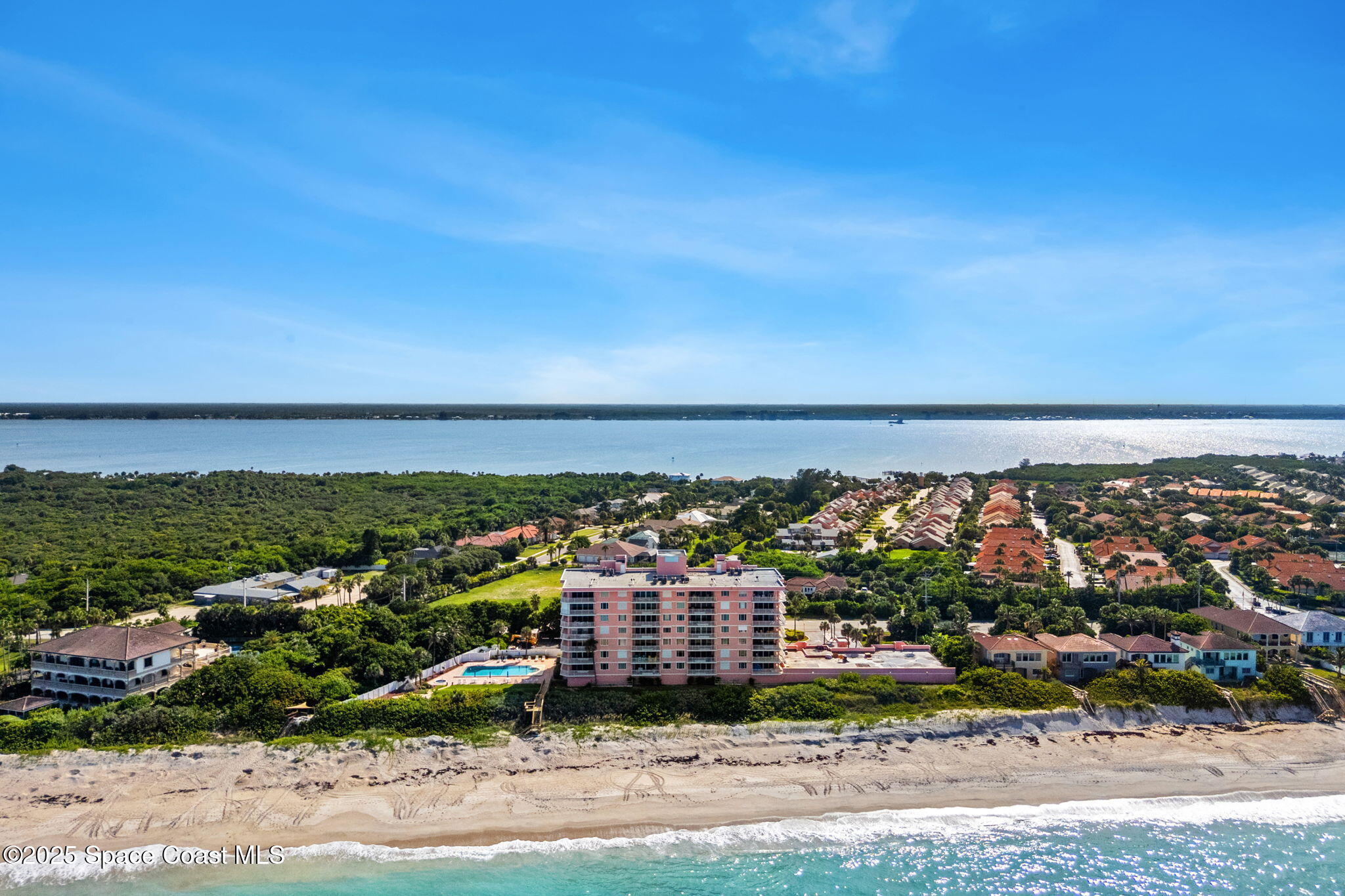 5635 Highway A1a, A802
