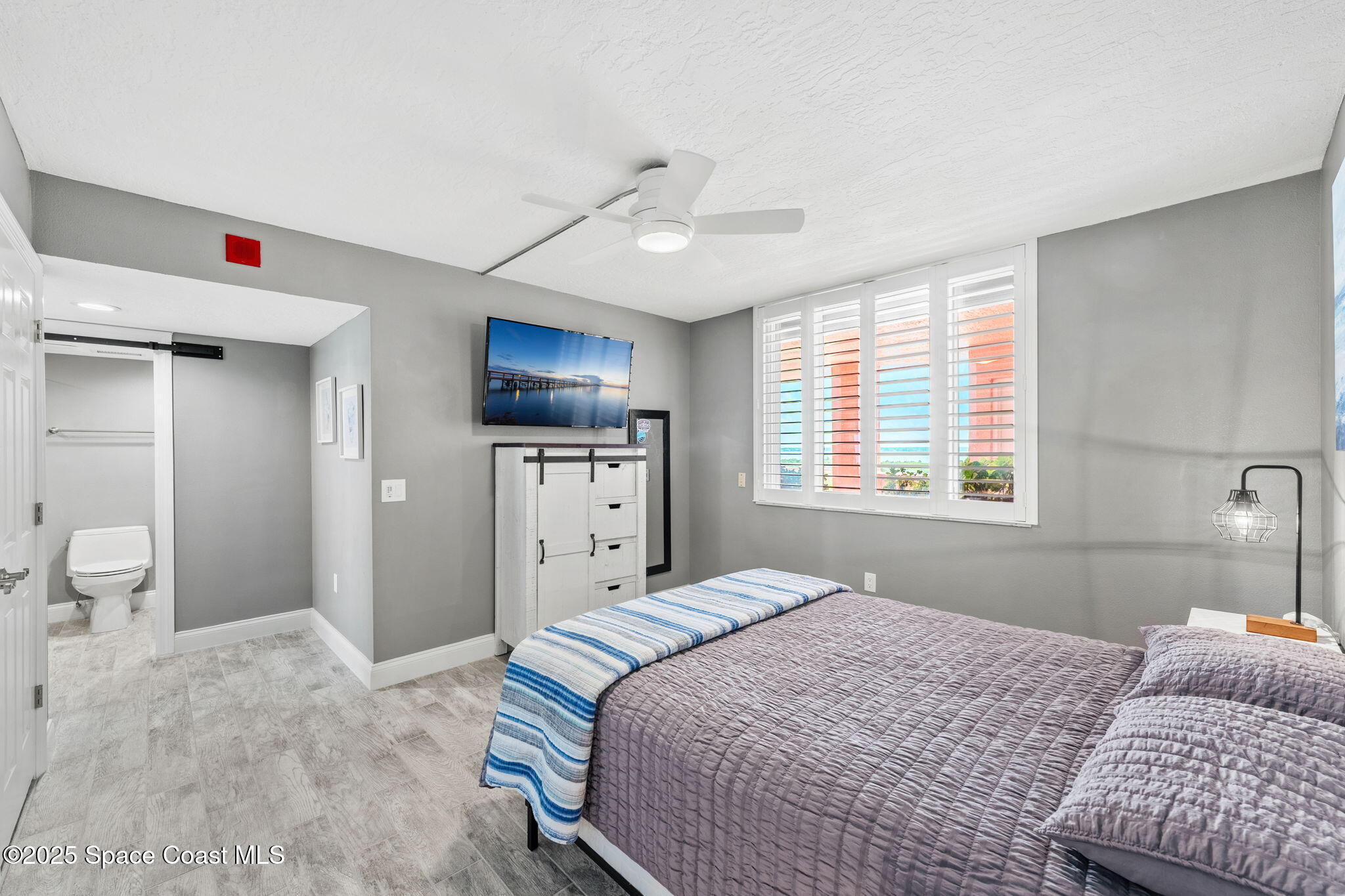 5635 Highway A1a, A802