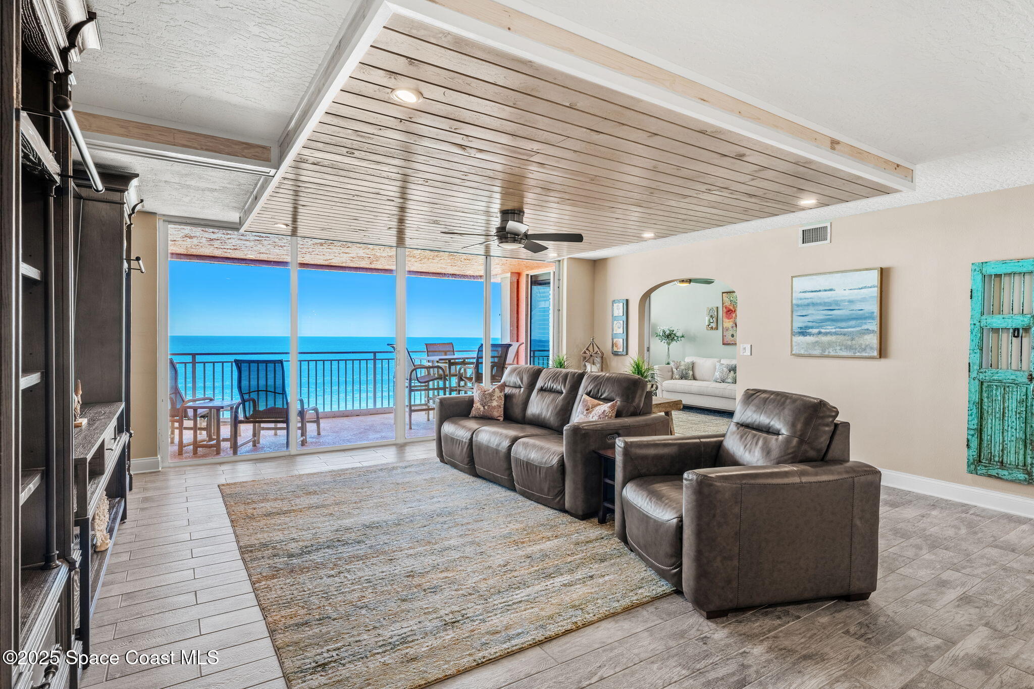 5635 Highway A1a, A802