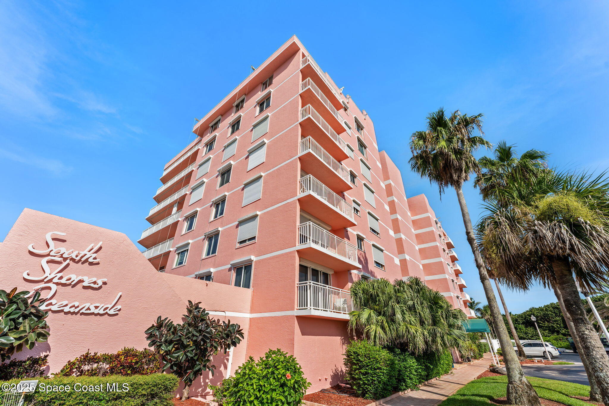 5635 Highway A1a, A802