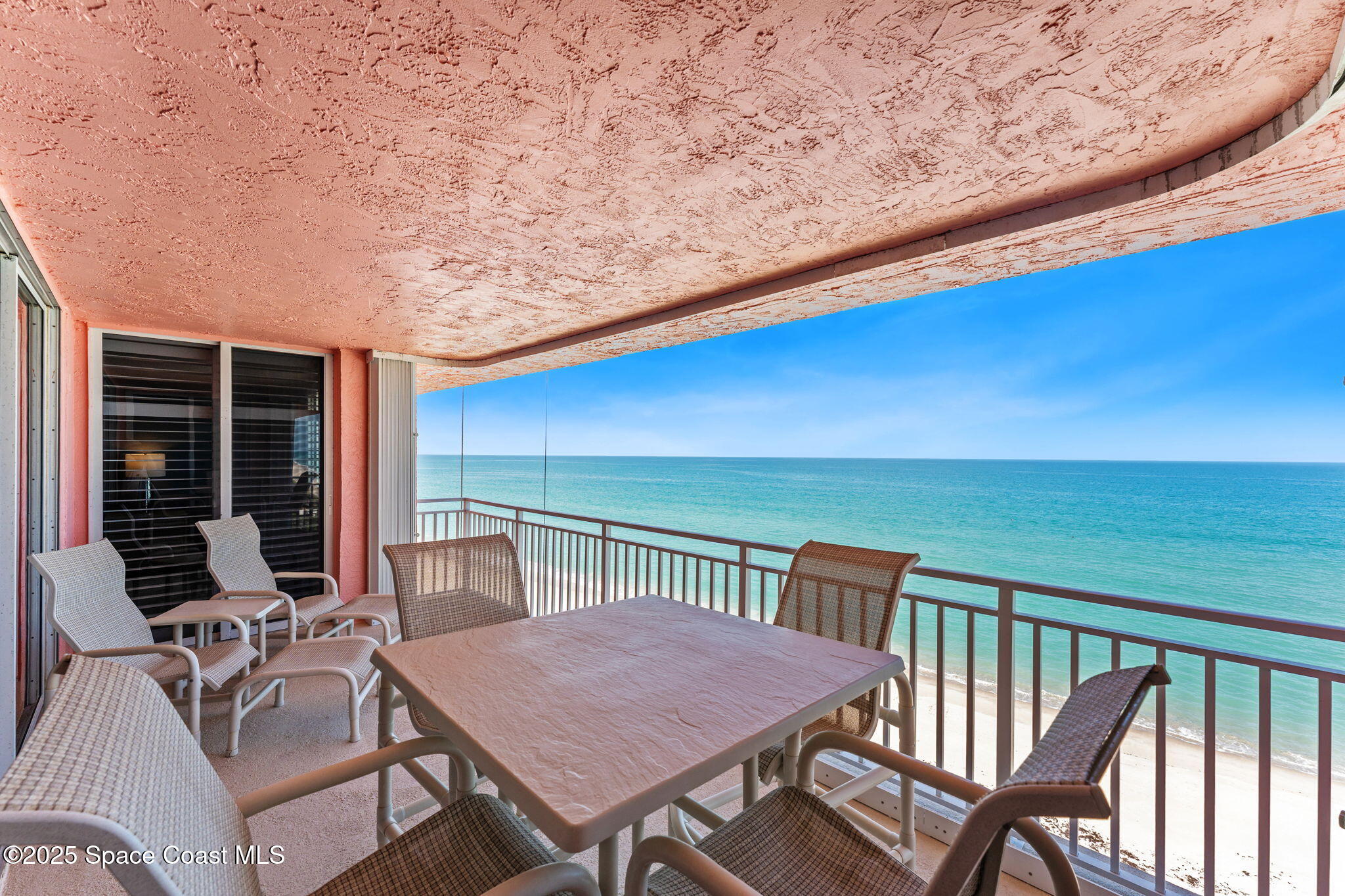 5635 Highway A1a, A802