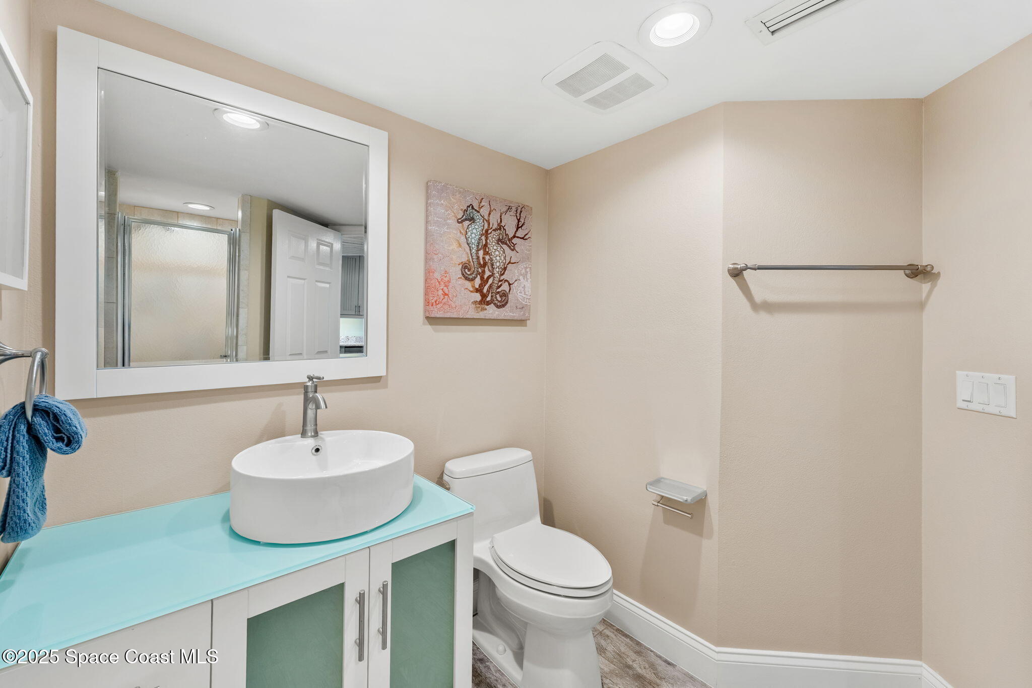 5635 Highway A1a, A802