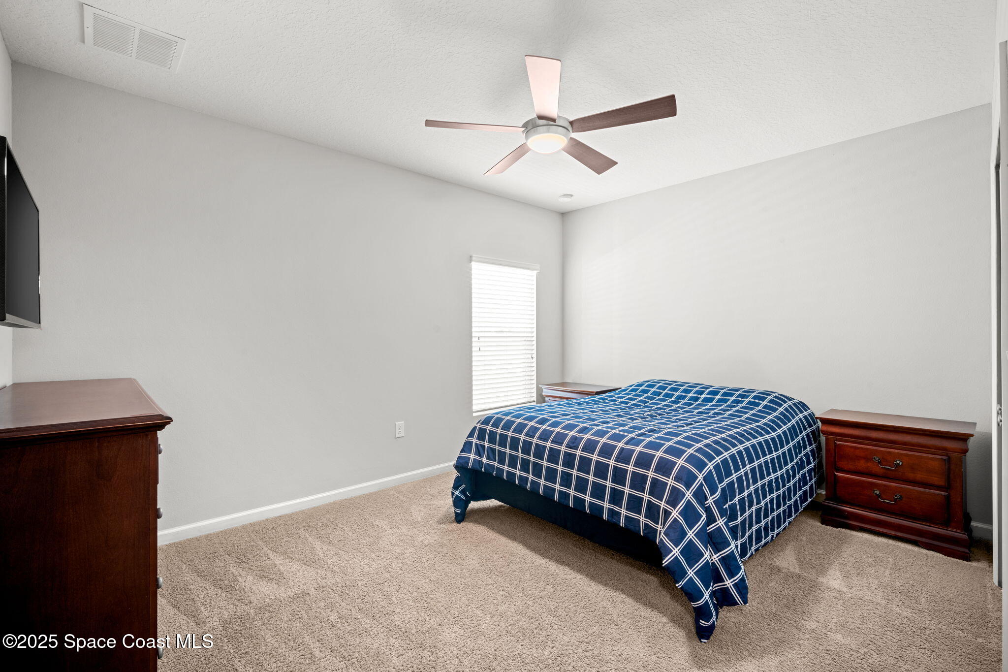 1586 Fuji Drive