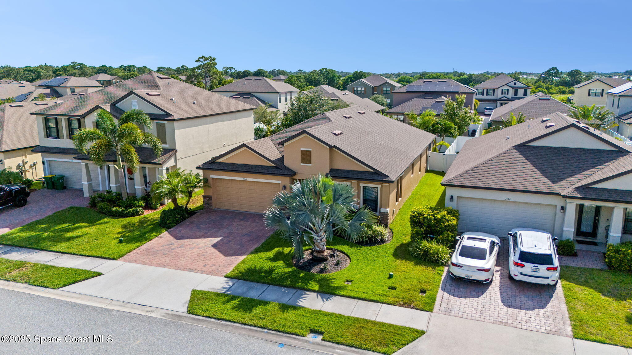 1586 Fuji Drive