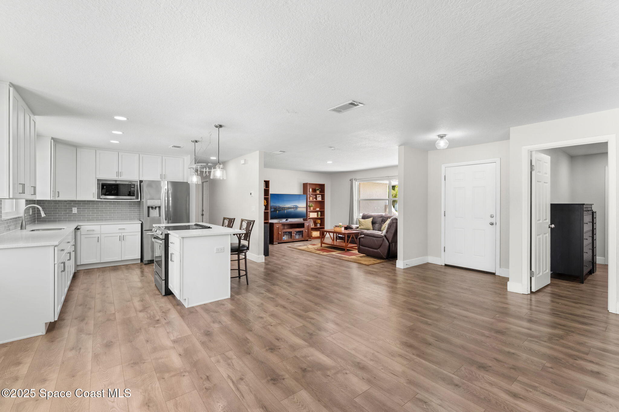 1119 Manatee Drive