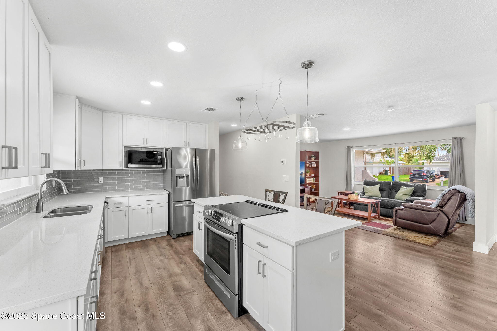 1119 Manatee Drive