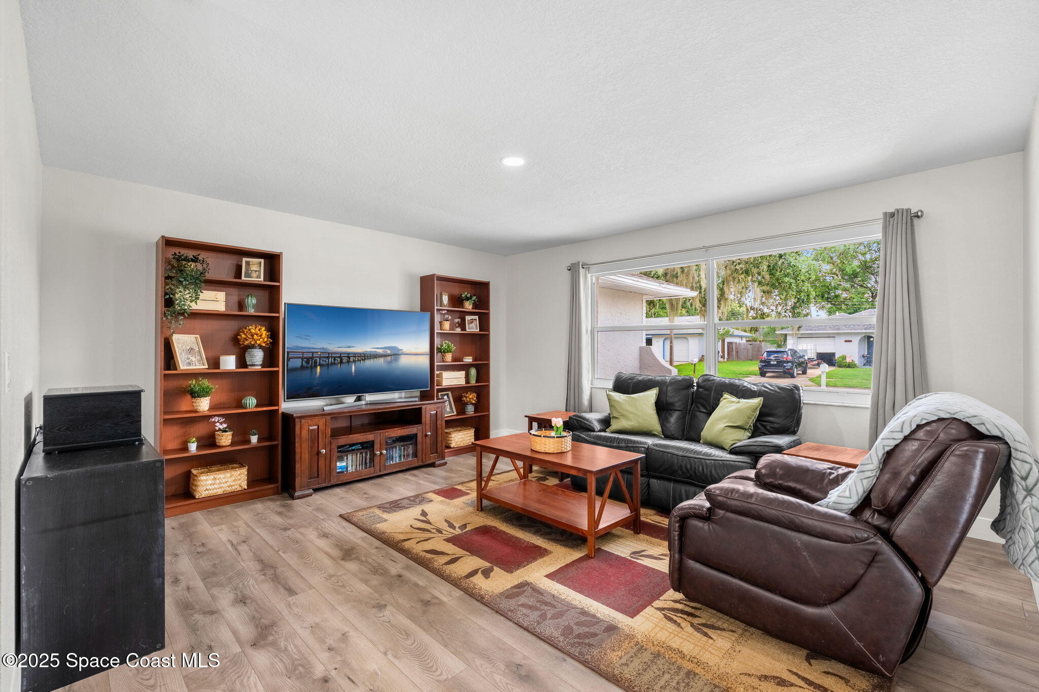 1119 Manatee Drive