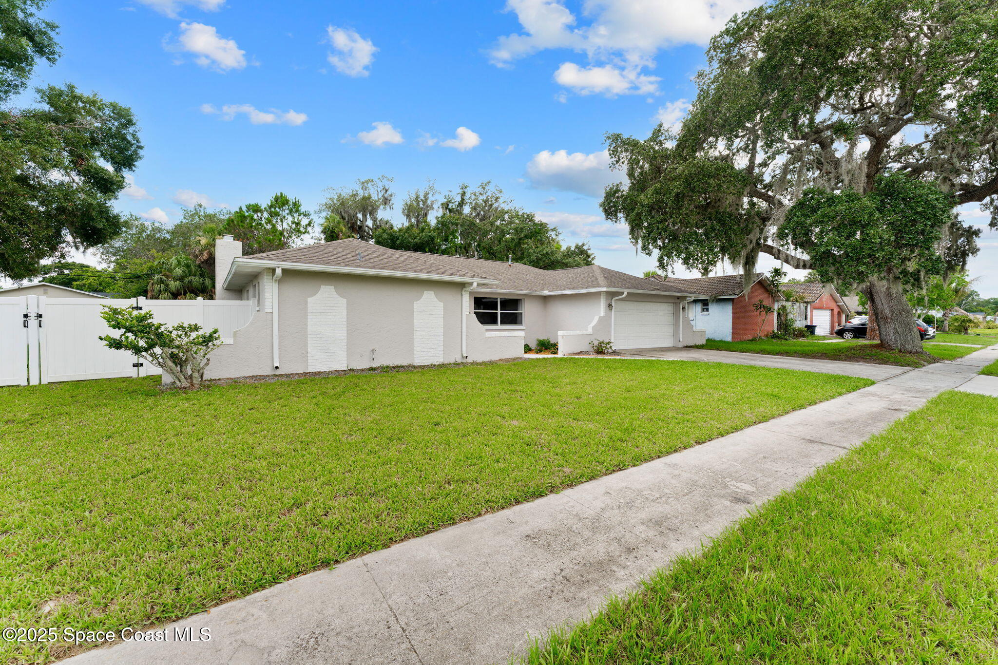 1119 Manatee Drive