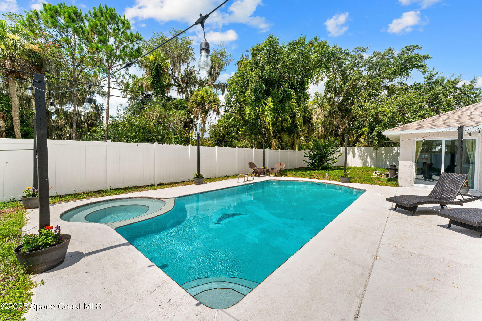 1119 Manatee Drive