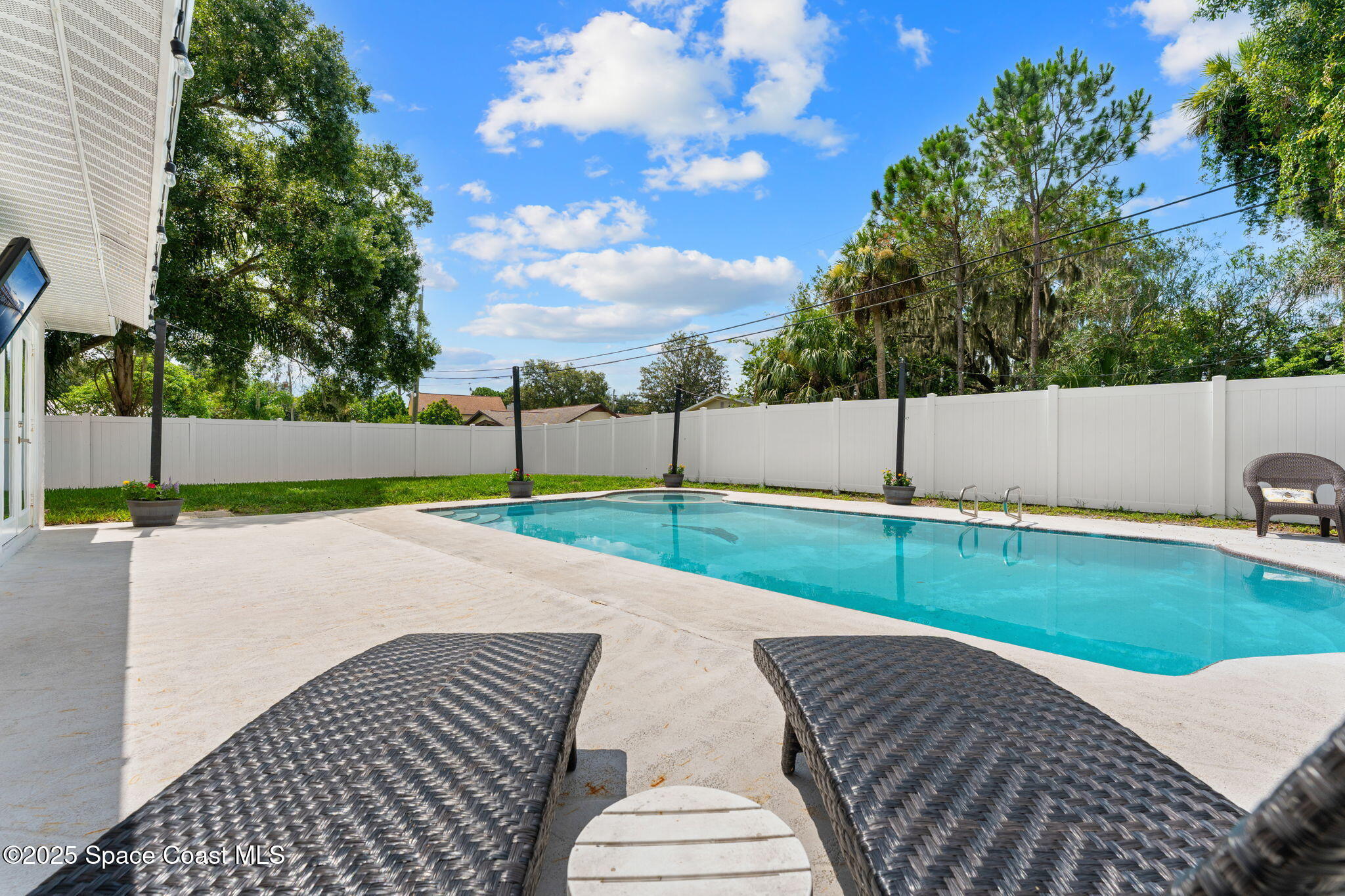 1119 Manatee Drive